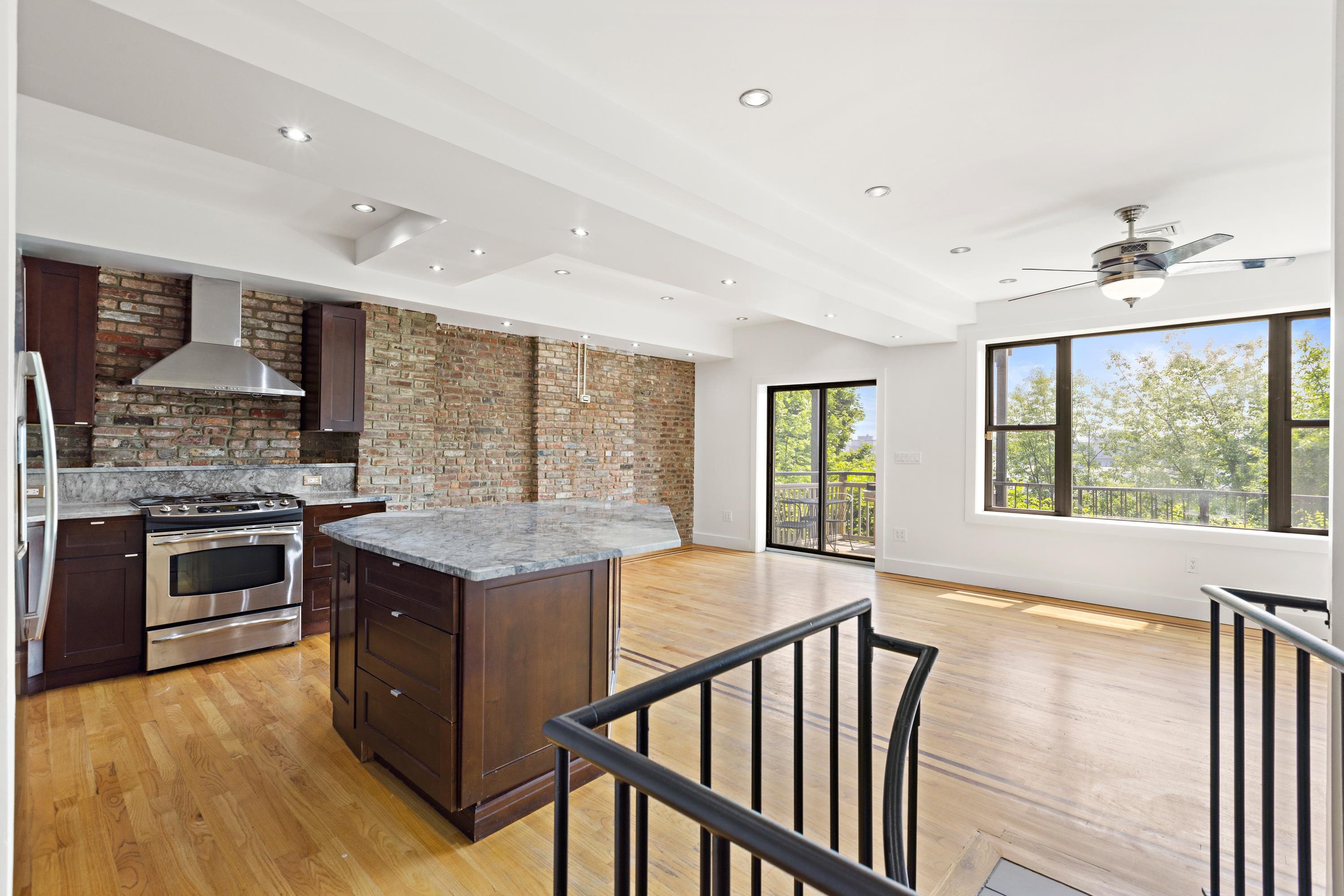 # 250011662 - For Rent in JERSEY CITY - Heights NJ