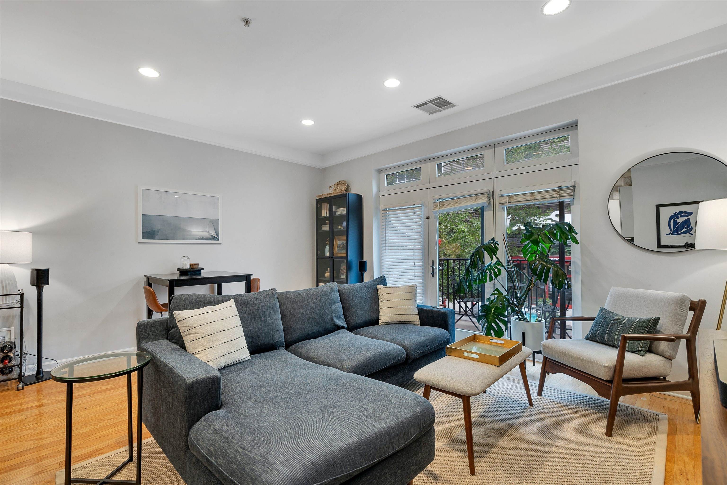 # 250011664 - For Rent in Hoboken NJ