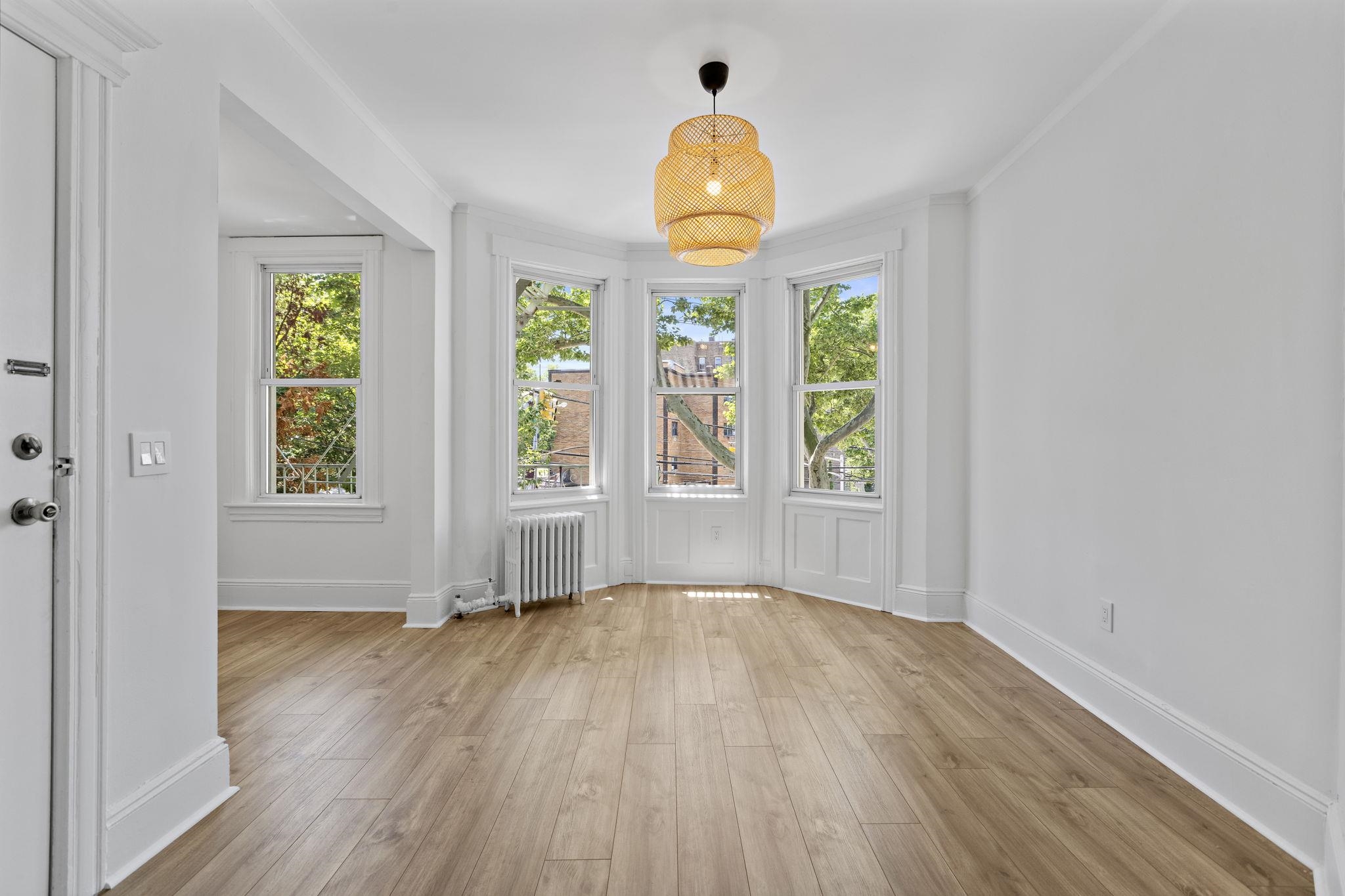 # 250011669 - For Rent in Weehawken NJ