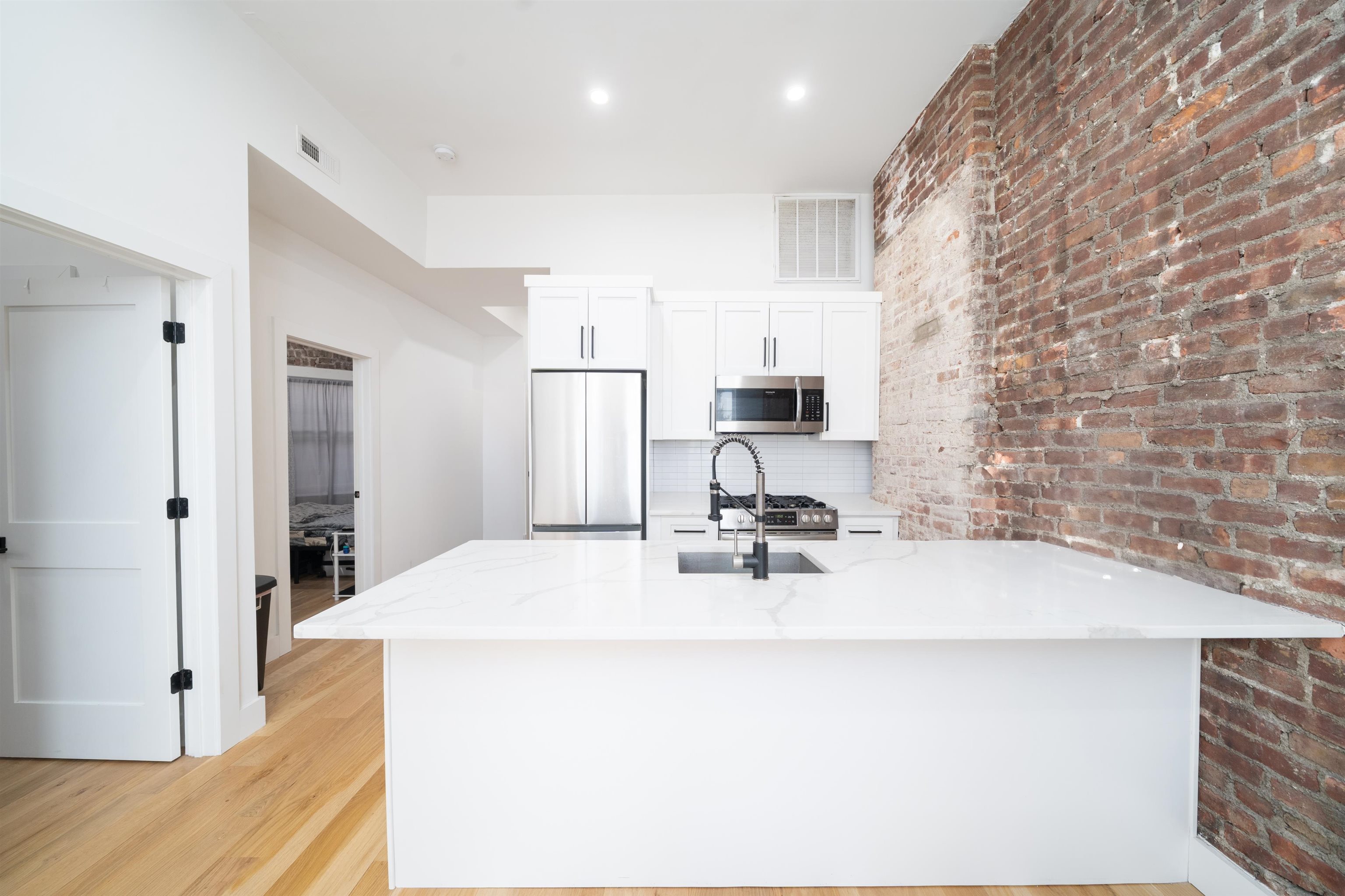 # 250011687 - For Rent in JERSEY CITY - Journal Square NJ