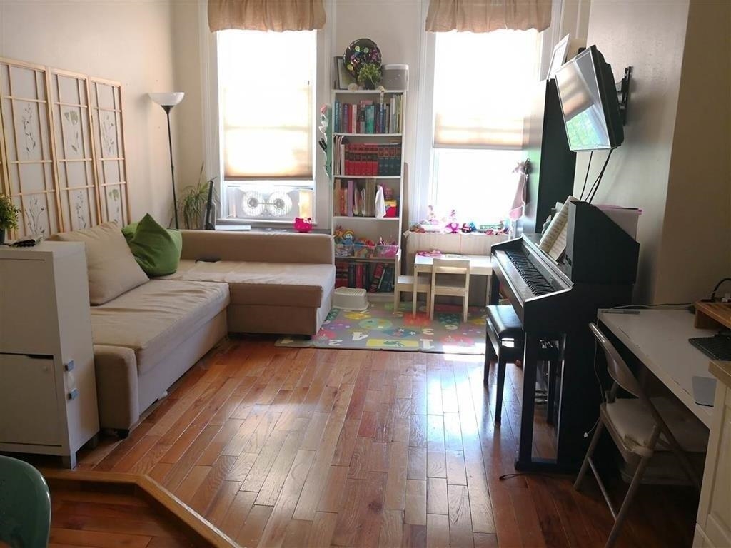 # 250011692 - For Rent in Hoboken NJ