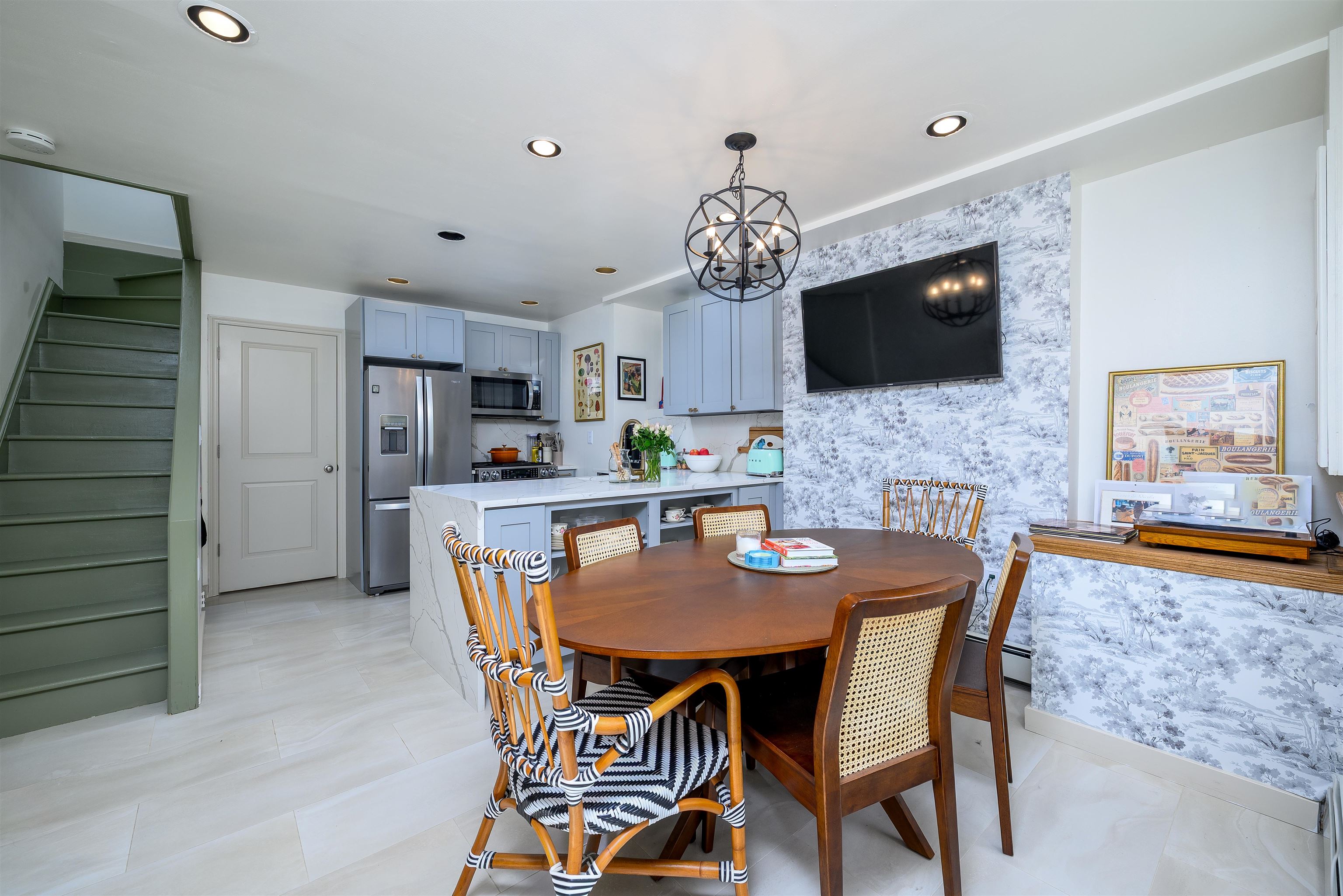 # 250011719 - For Rent in JERSEY CITY - Downtown NJ