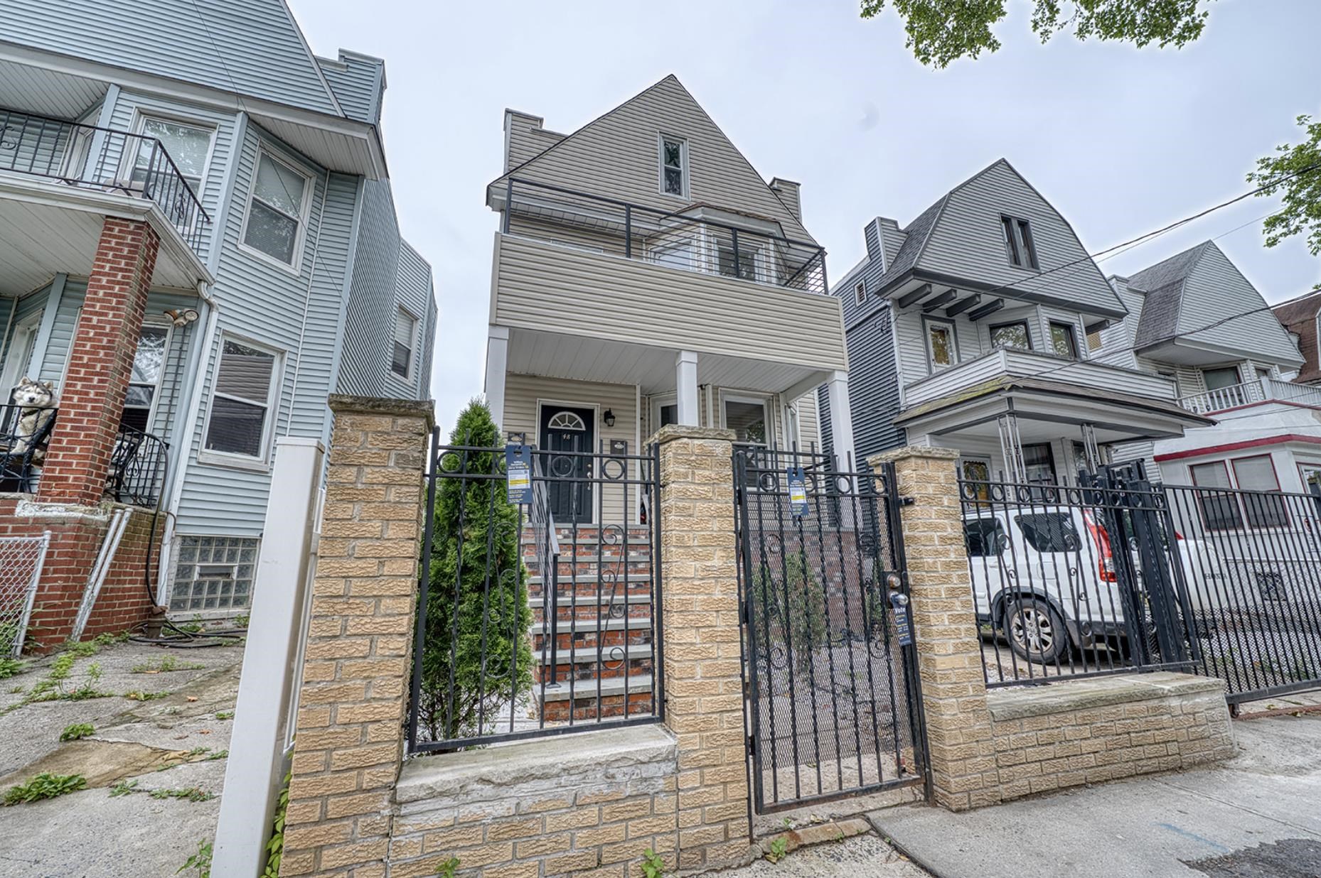 # 250011725 - For Rent in JERSEY CITY - Greenville NJ