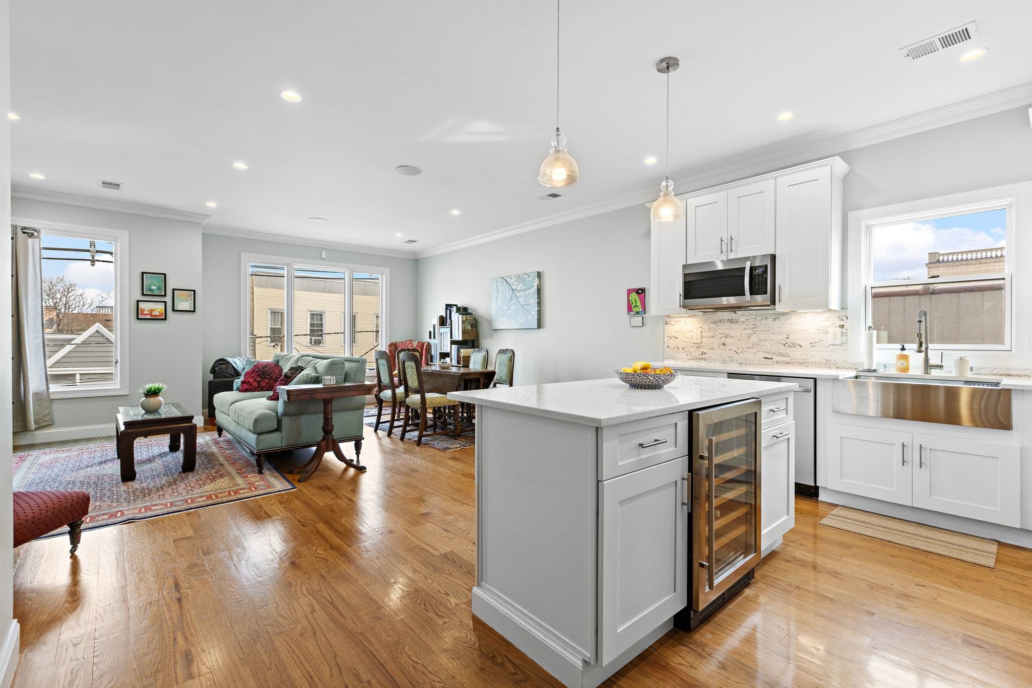 # 250011726 - For Rent in JERSEY CITY - Heights NJ