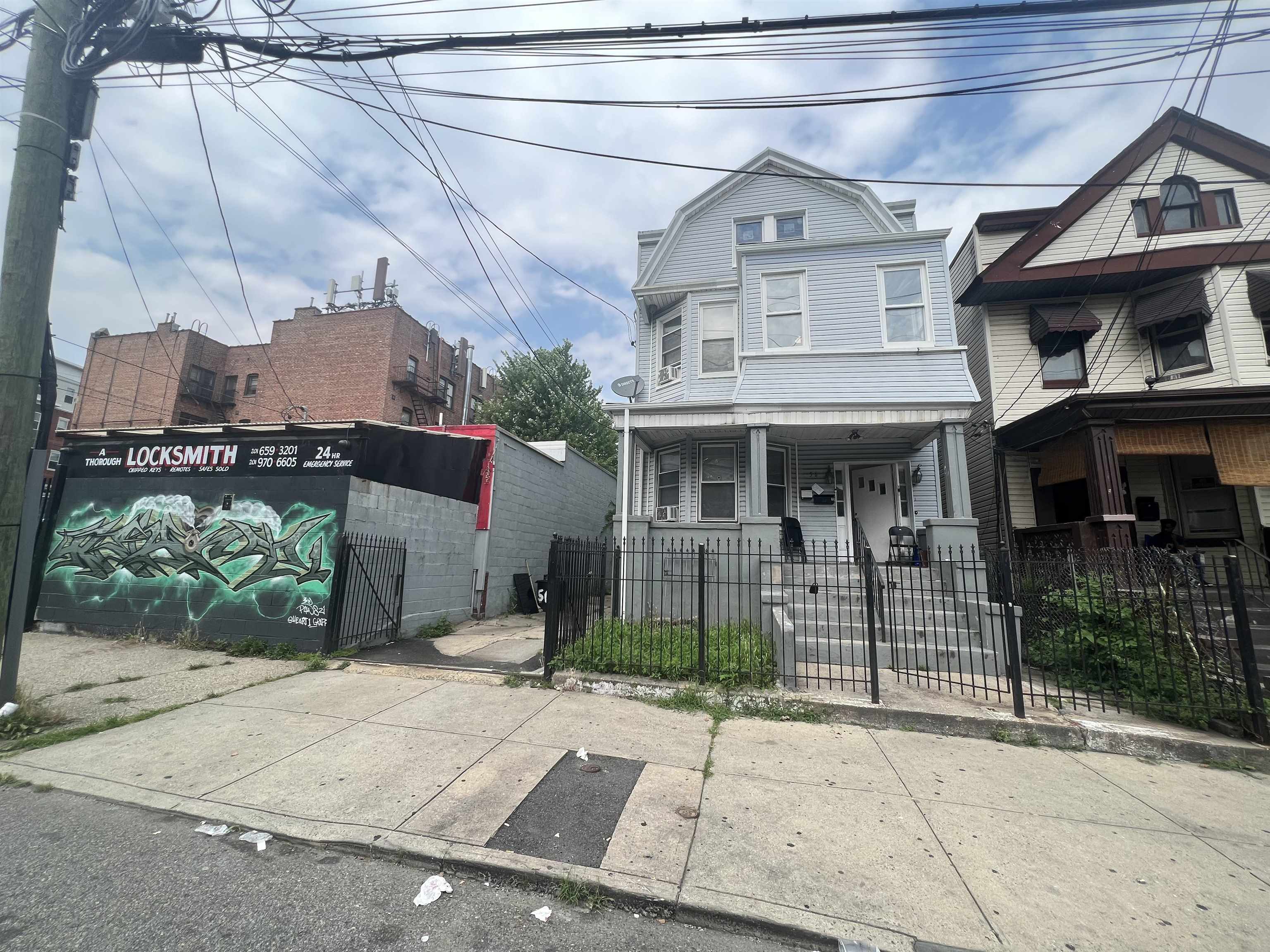 # 250011746 - For Rent in JERSEY CITY - Greenville NJ
