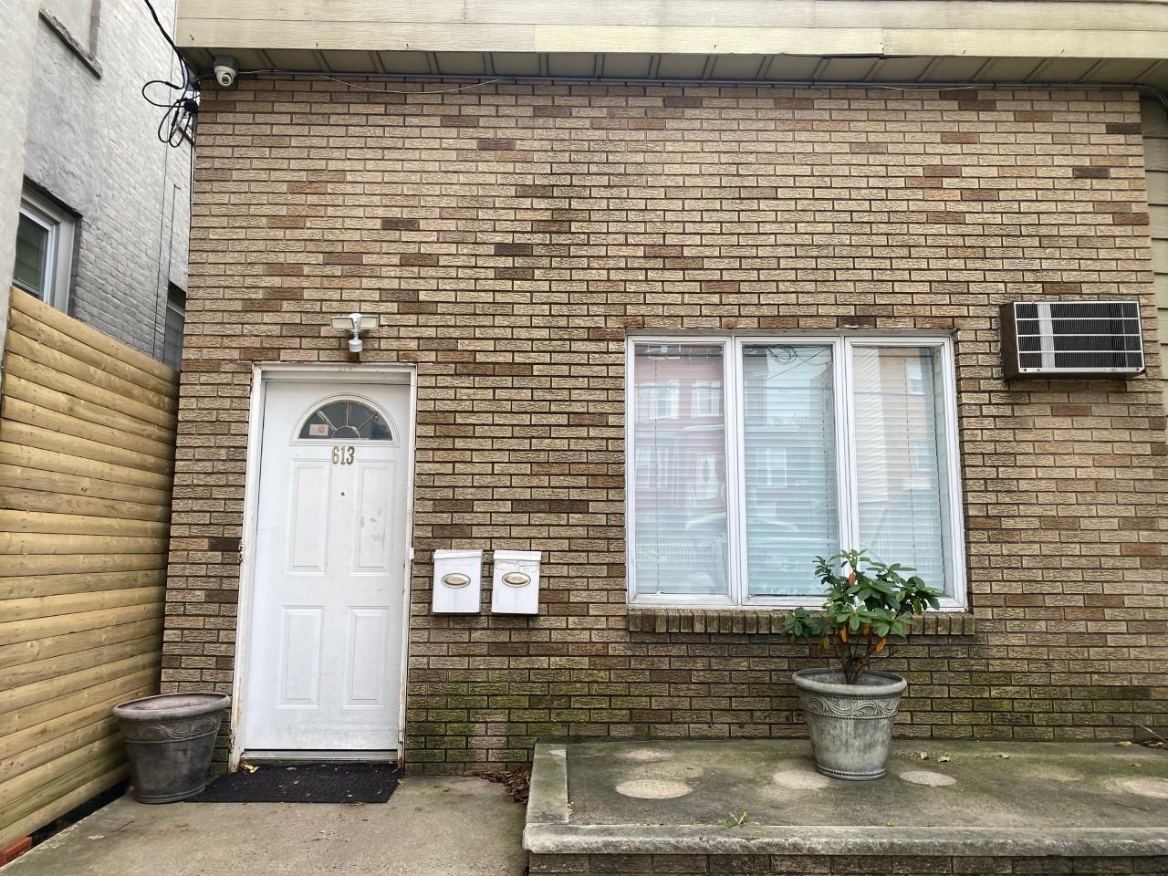 # 250011751 - For Rent in Union City NJ