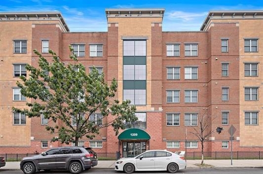# 250011752 - For Rent in JERSEY CITY - Heights NJ