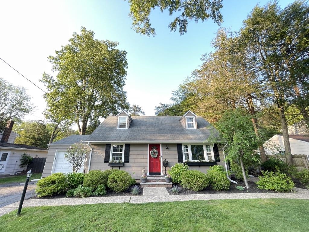 # 250011784 - For Rent in Scotch Plains NJ