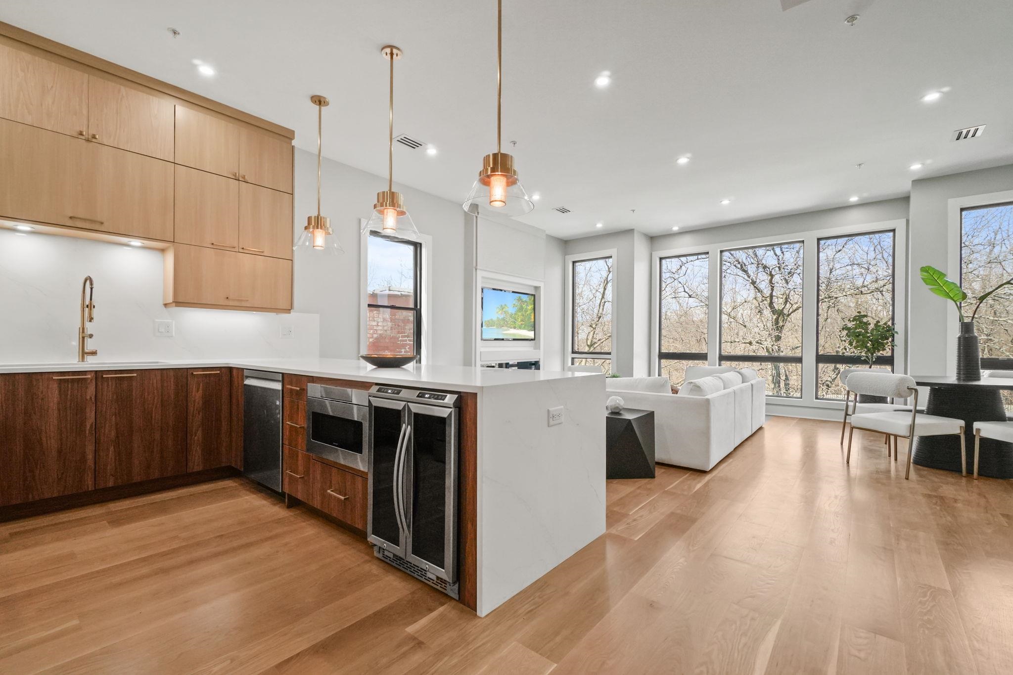 # 250011798 - For Rent in JERSEY CITY - Heights NJ