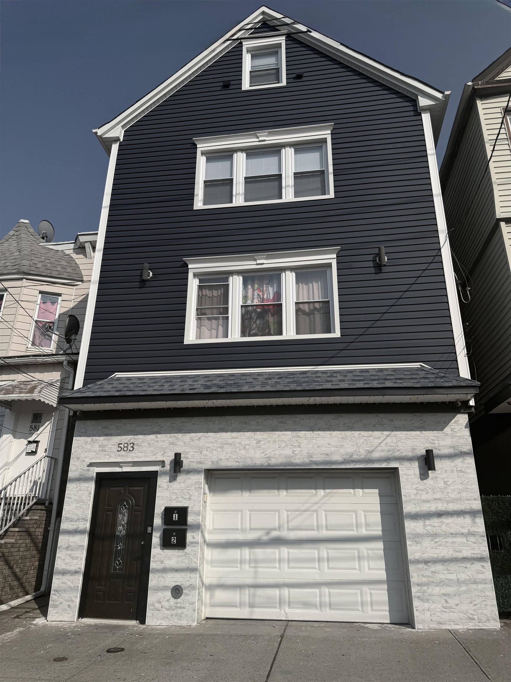 # 250011801 - For Rent in Bayonne NJ