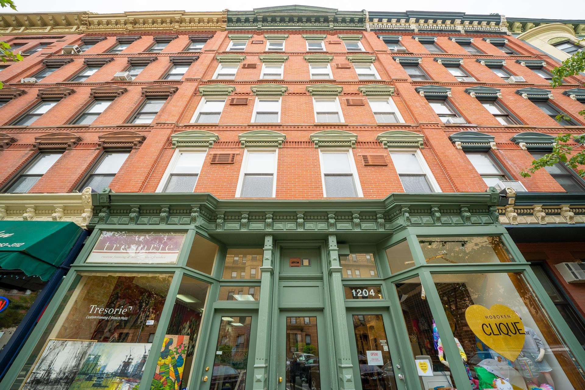 # 250011842 - For Rent in Hoboken NJ