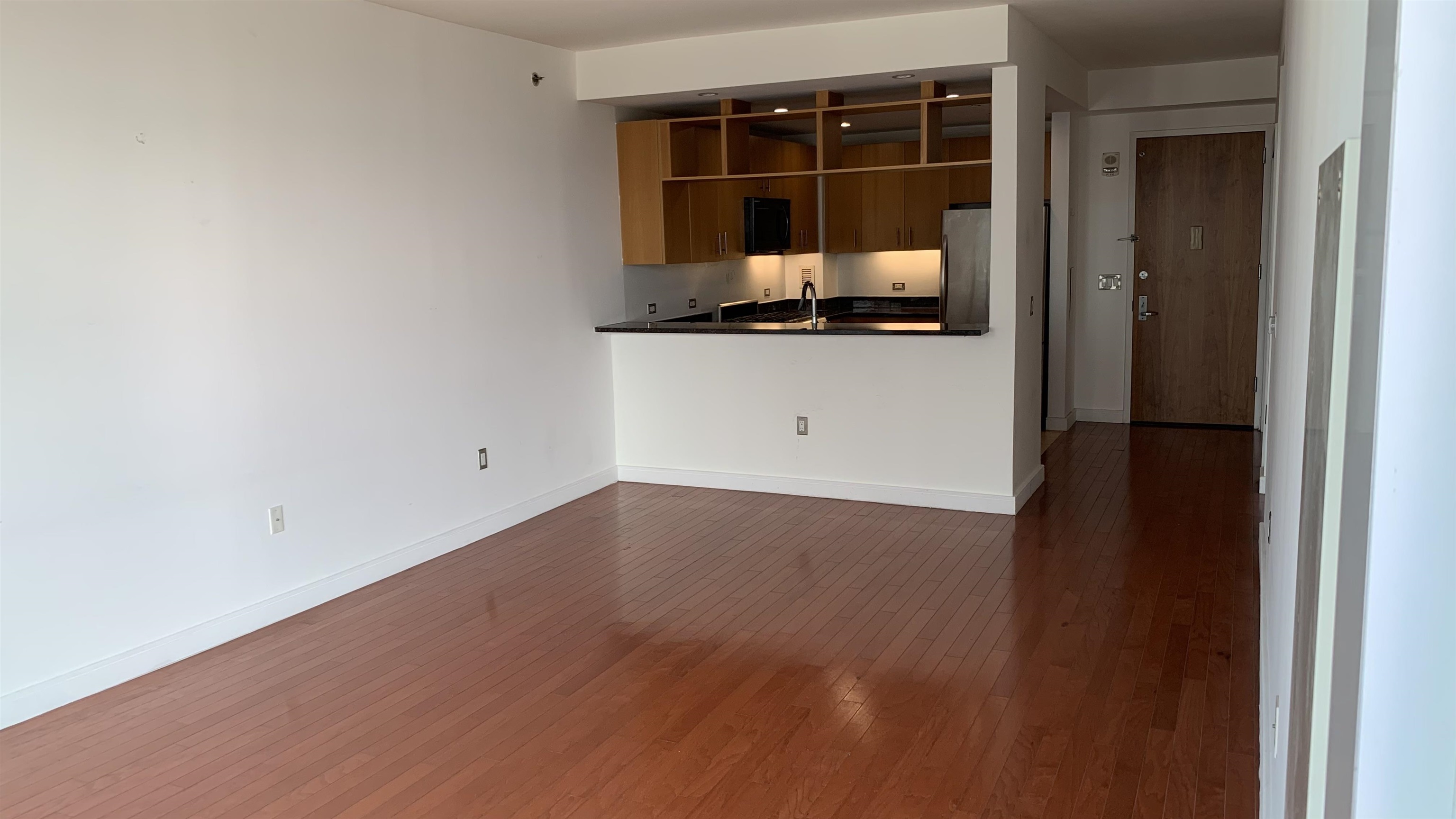 # 250011843 - For Rent in JERSEY CITY - Downtown NJ