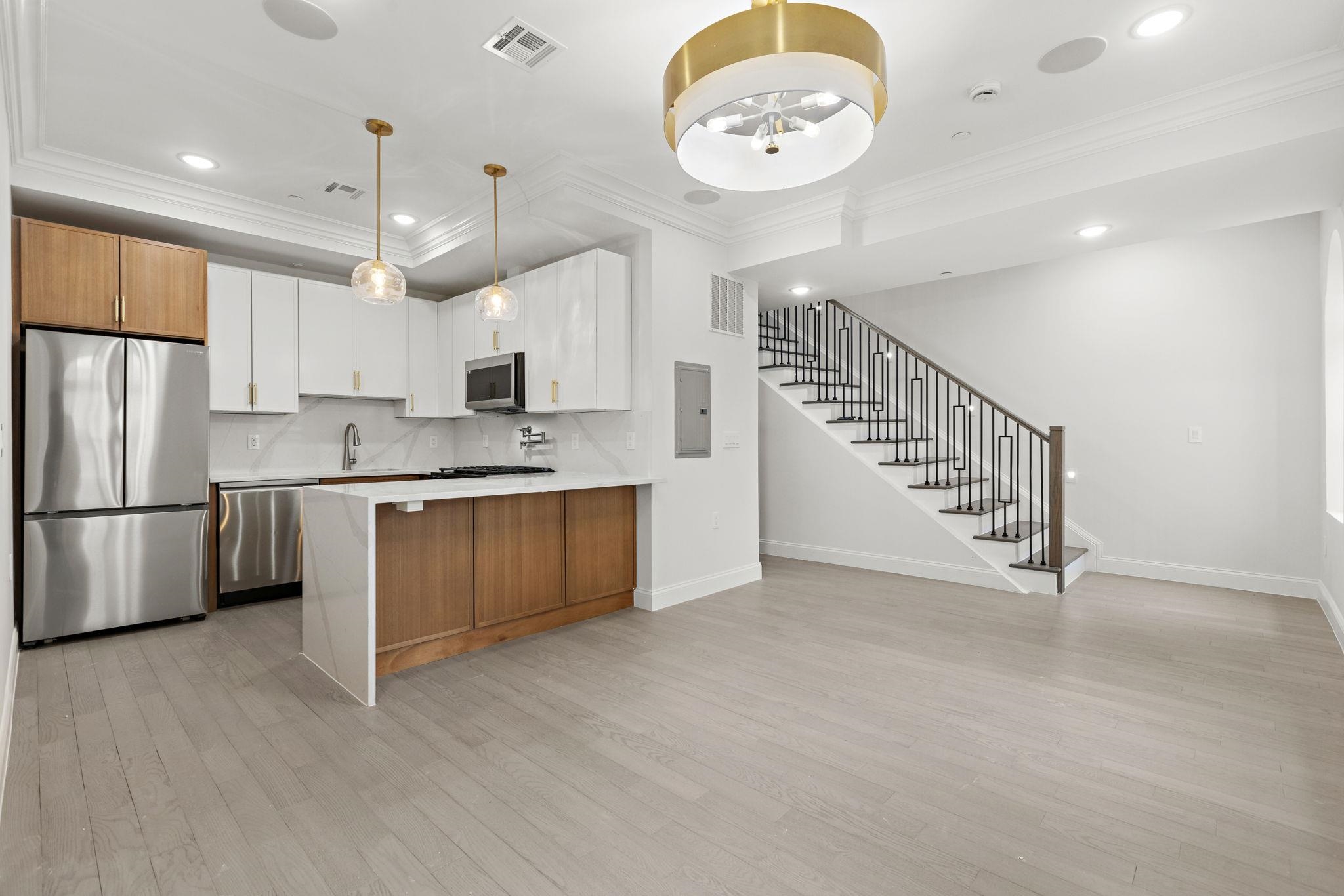 # 250011853 - For Rent in JERSEY CITY - Journal Square NJ