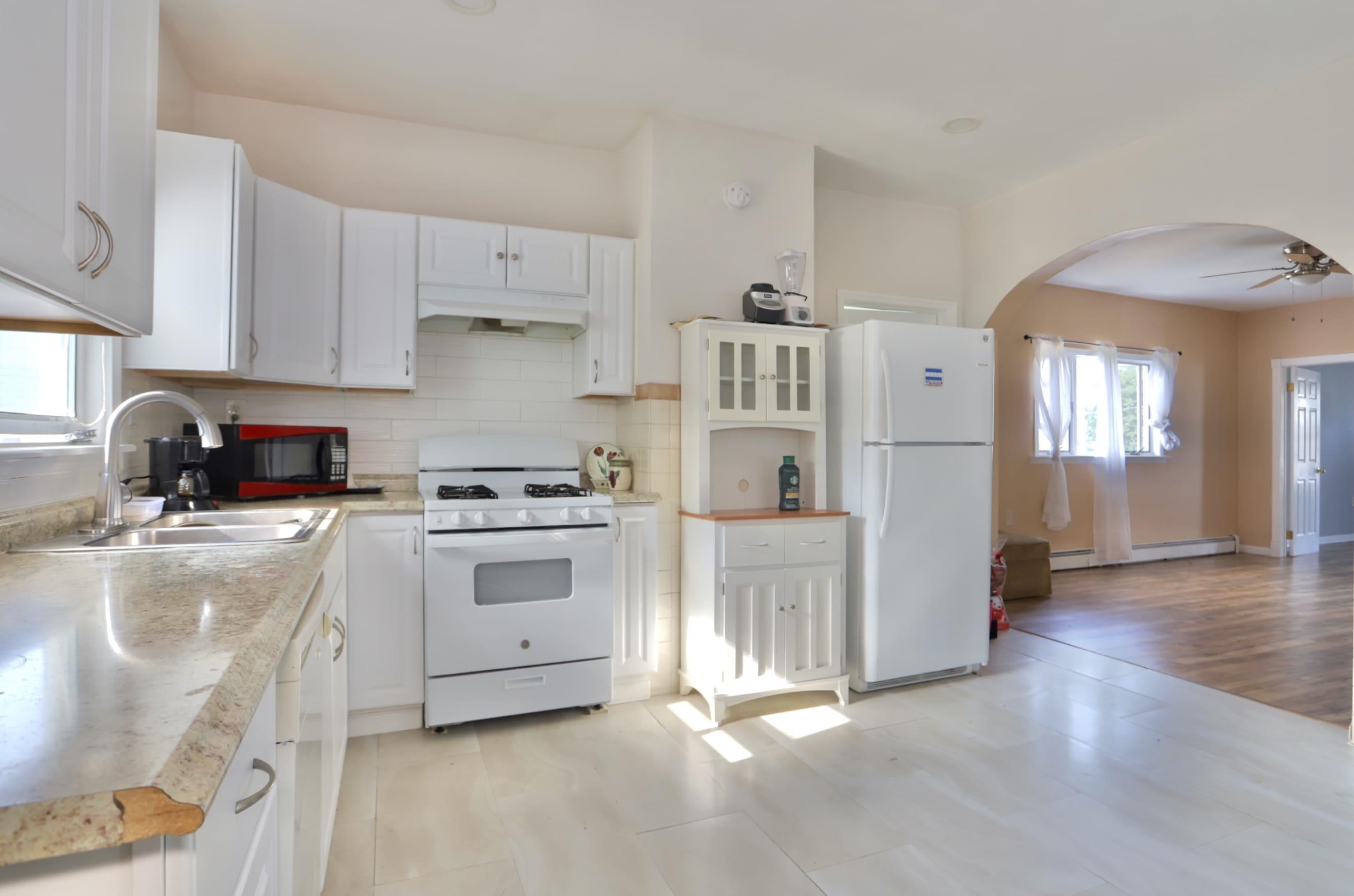 # 250011868 - For Rent in Harrison NJ
