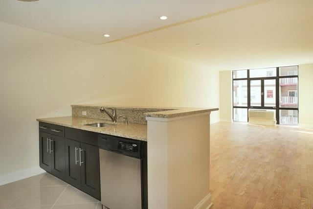 # 250011875 - For Rent in Hackensack NJ