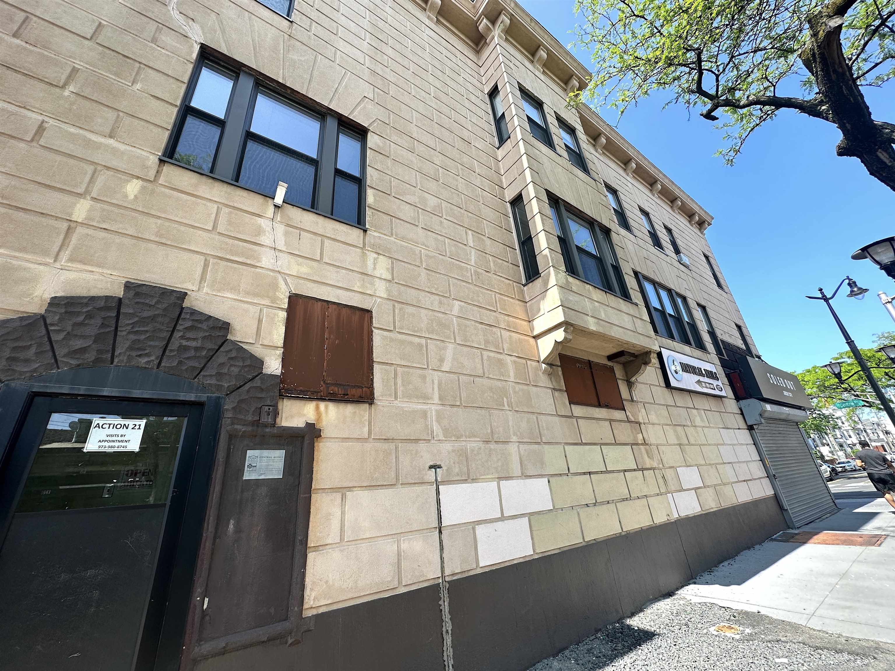 # 250011905 - For Rent in JERSEY CITY - Heights NJ