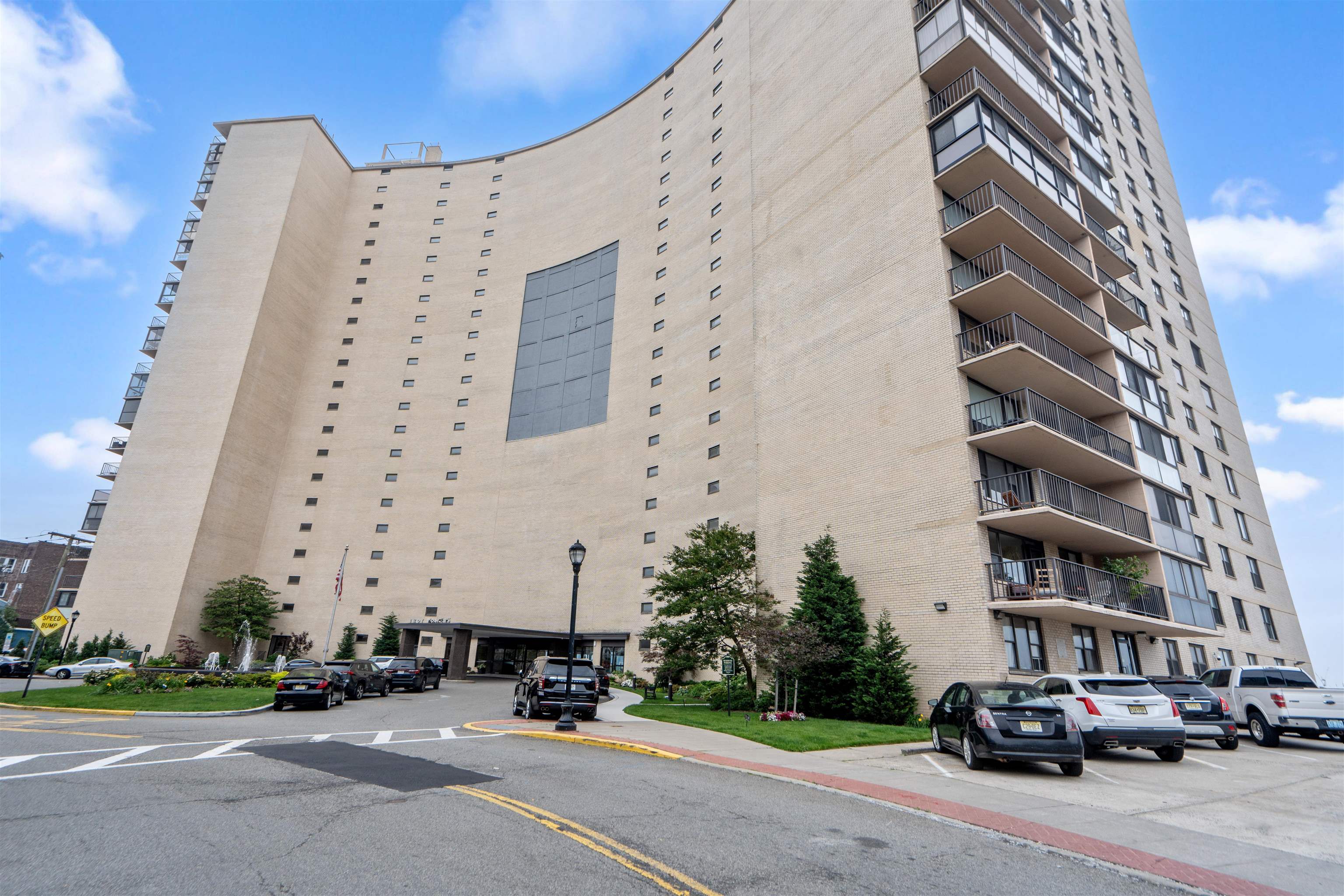 # 250011909 - For Rent in Union City NJ