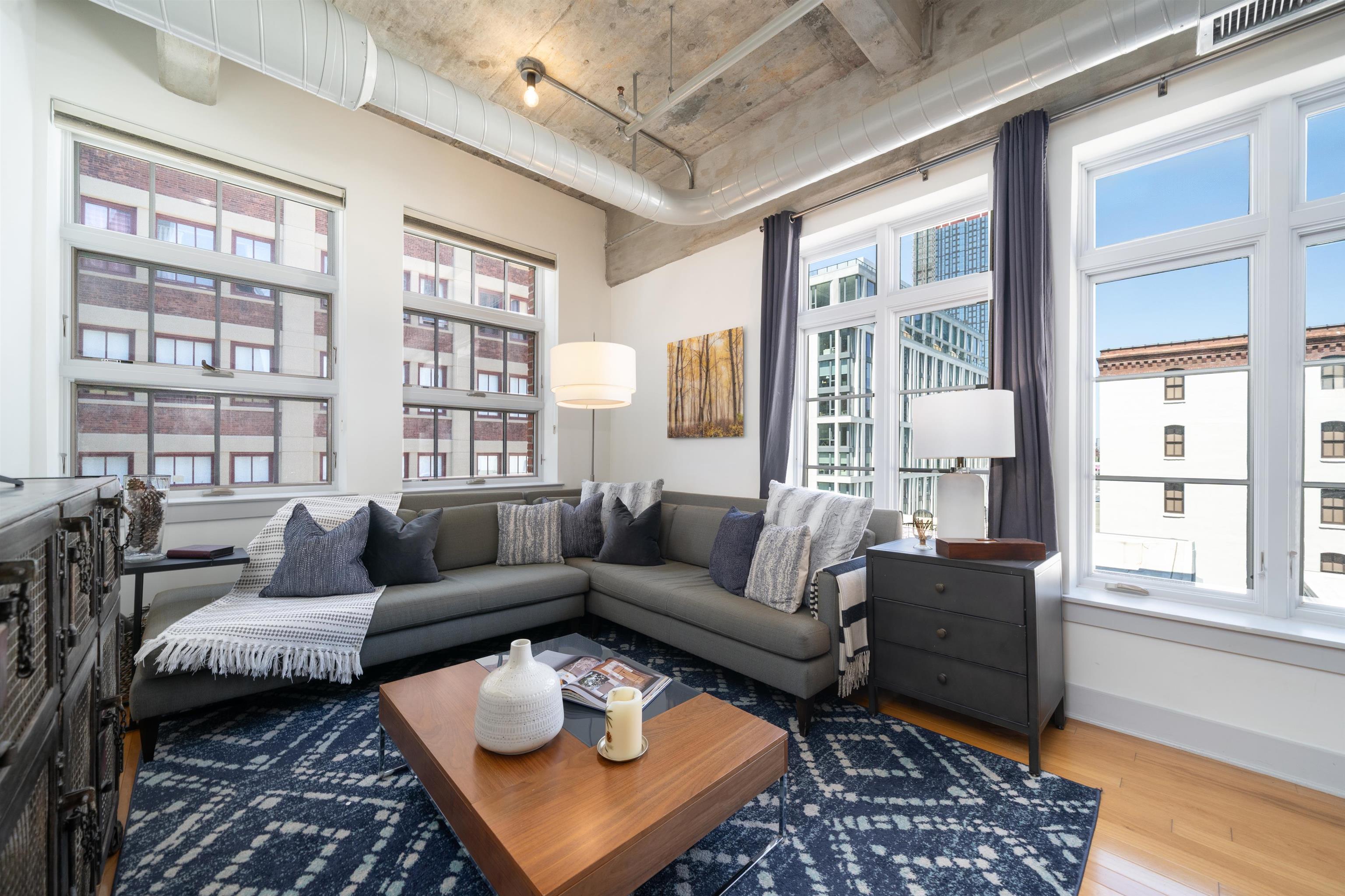 # 250011925 - For Rent in JERSEY CITY - Downtown NJ