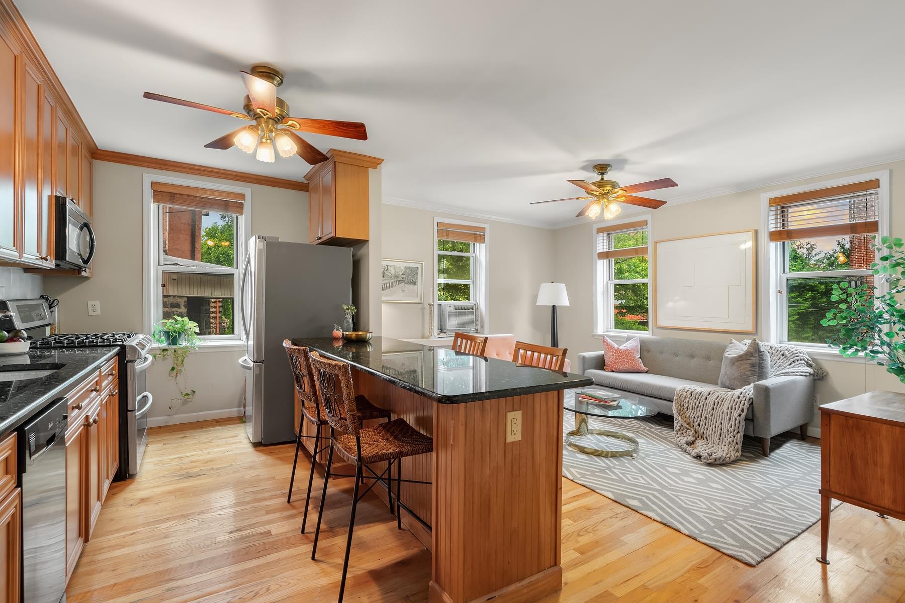 # 250011951 - For Rent in Weehawken NJ