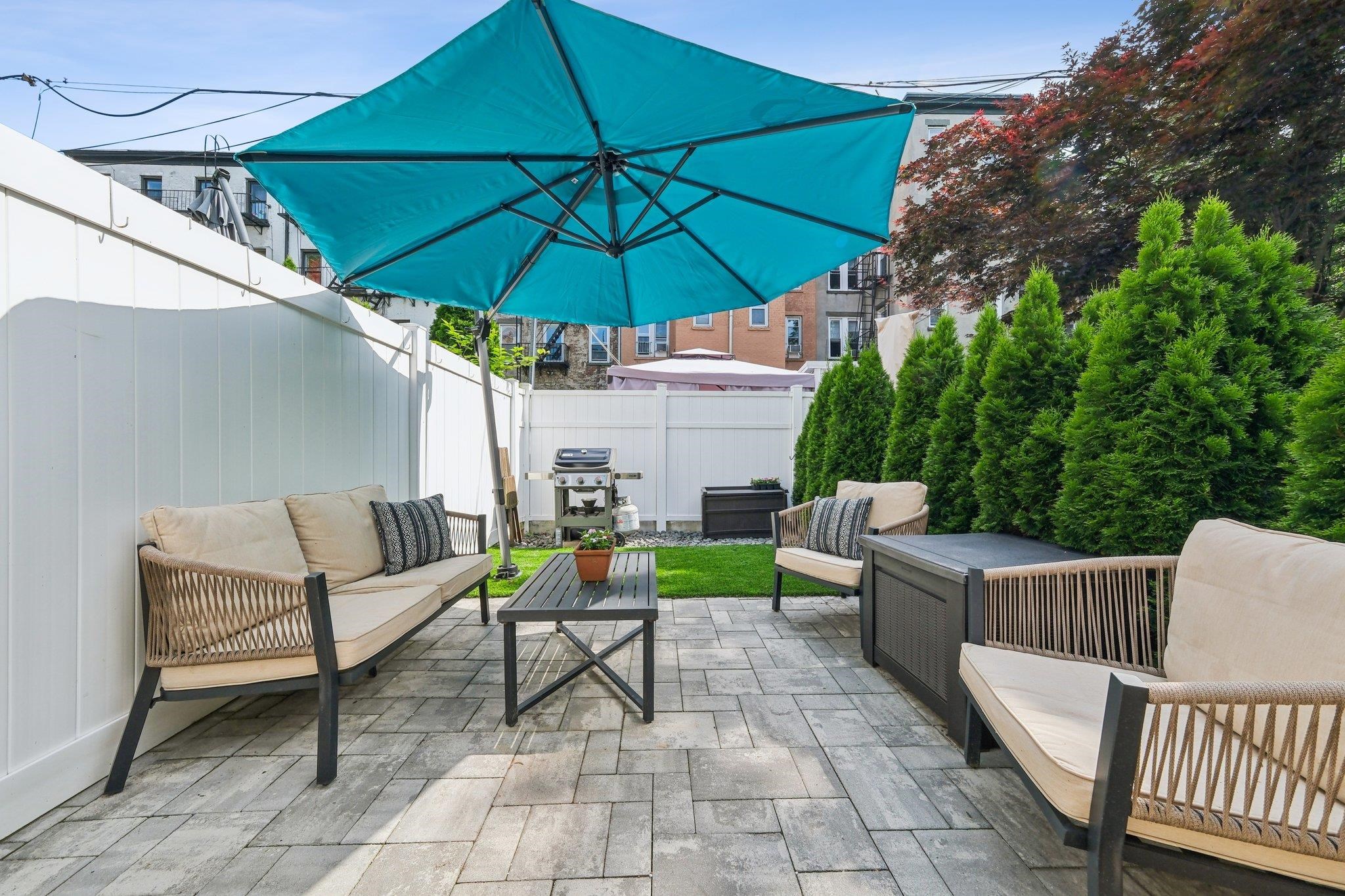# 250011981 - For Rent in JERSEY CITY - Downtown NJ