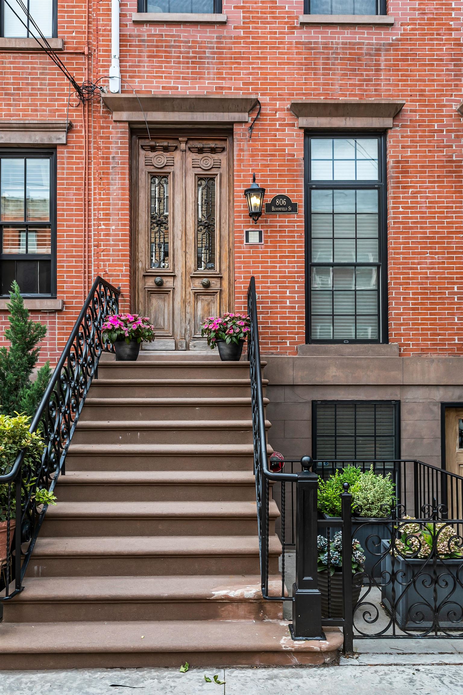 # 250012001 - For Rent in Hoboken NJ