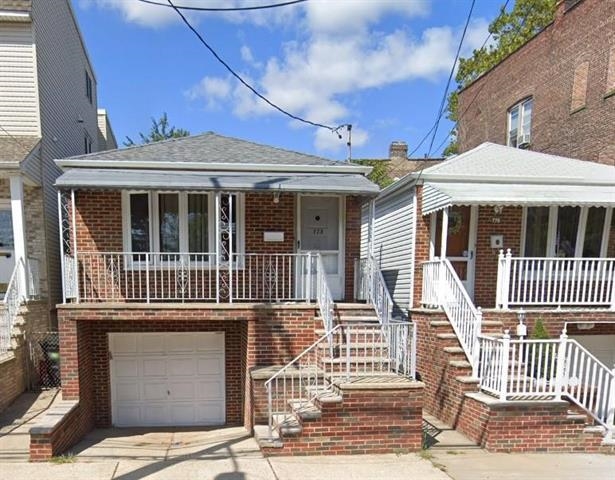 # 250012006 - For Rent in Bayonne NJ