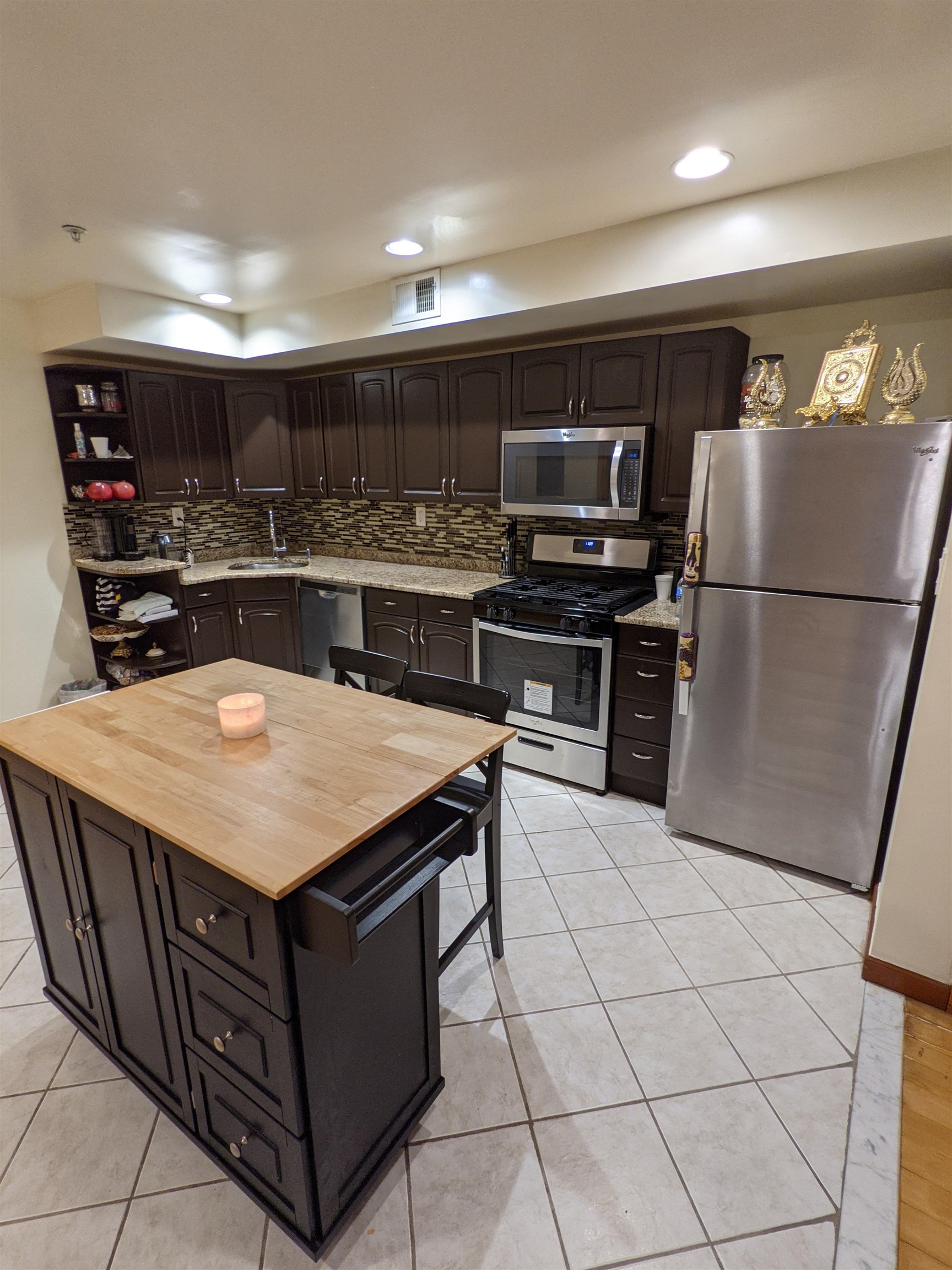 # 250012020 - For Rent in Union City NJ