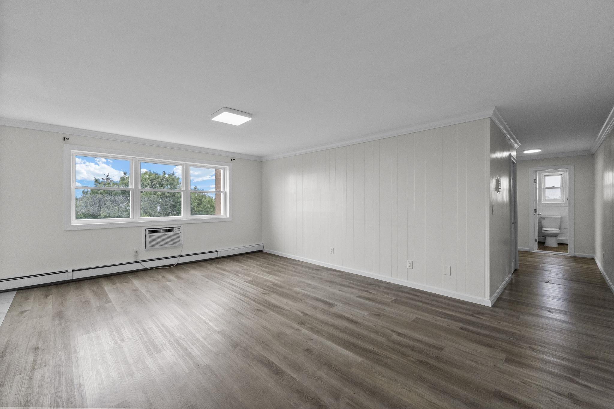 # 250012032 - For Rent in North Bergen NJ