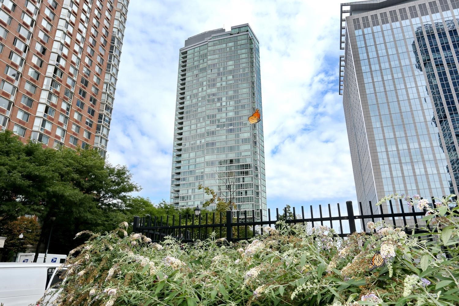 # 250012046 - For Rent in JERSEY CITY - Downtown NJ