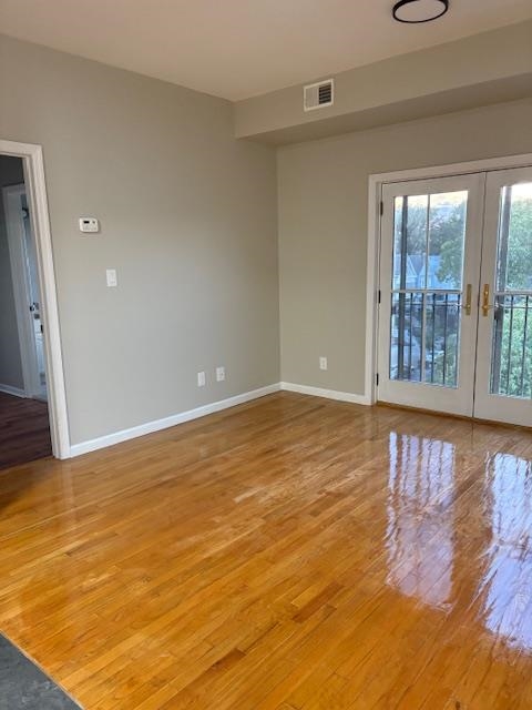 # 250012058 - For Rent in Bayonne NJ
