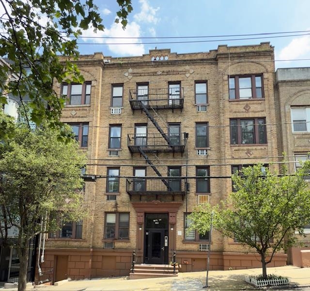 # 250012077 - For Rent in JERSEY CITY - Journal Square NJ