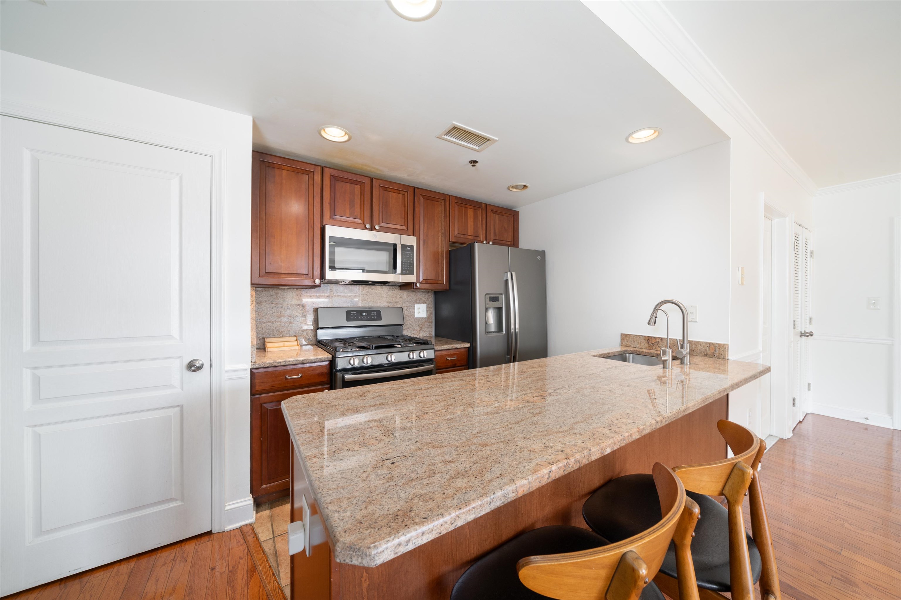 # 250012106 - For Rent in Hoboken NJ