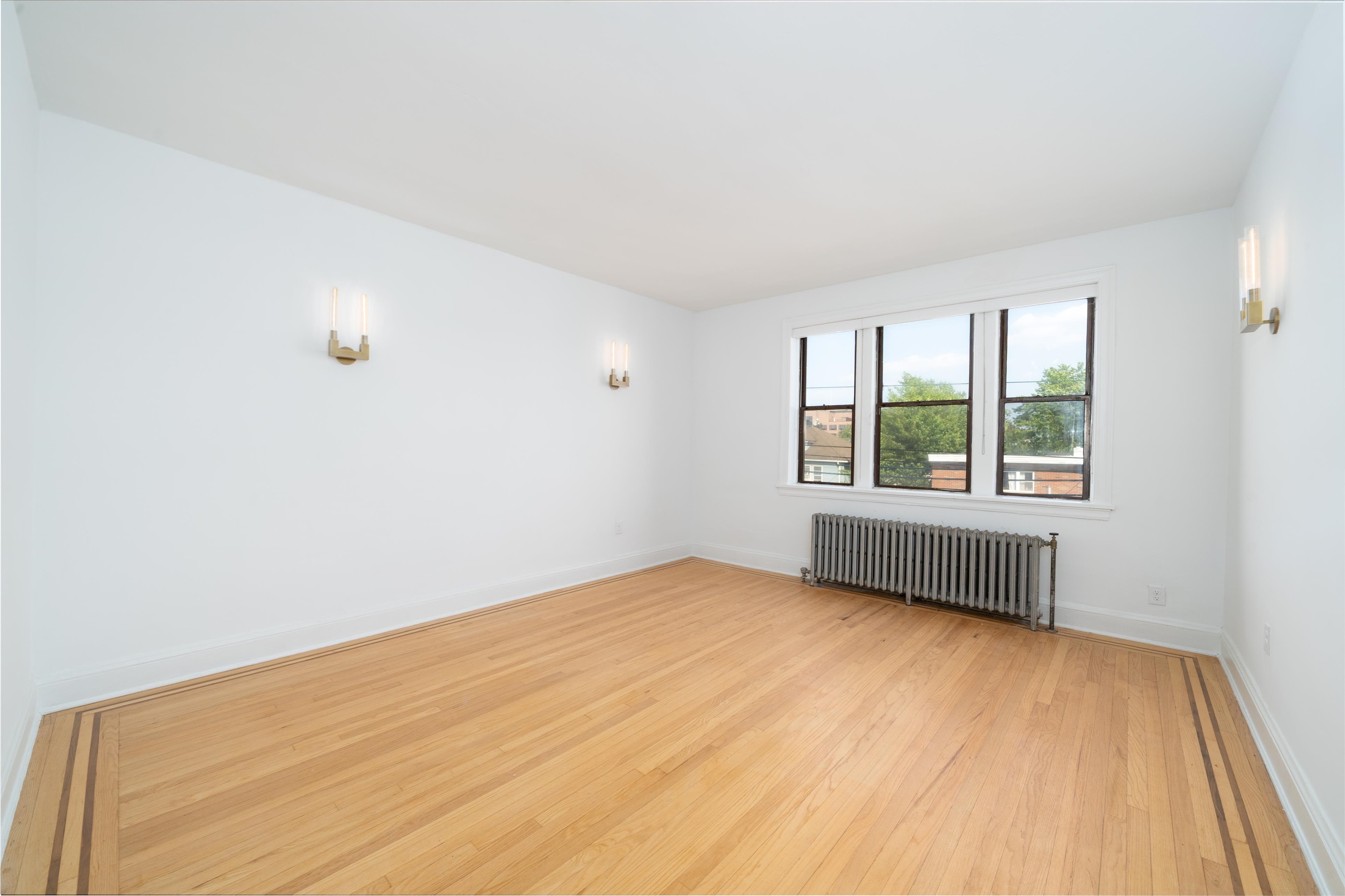 # 250012123 - For Rent in North Bergen NJ