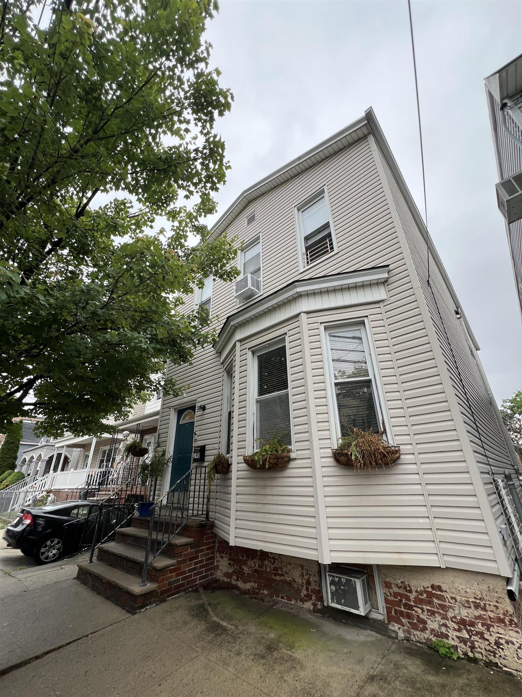 # 250012127 - For Rent in Bayonne NJ