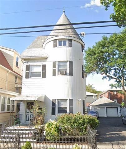 # 250012128 - For Rent in North Bergen NJ