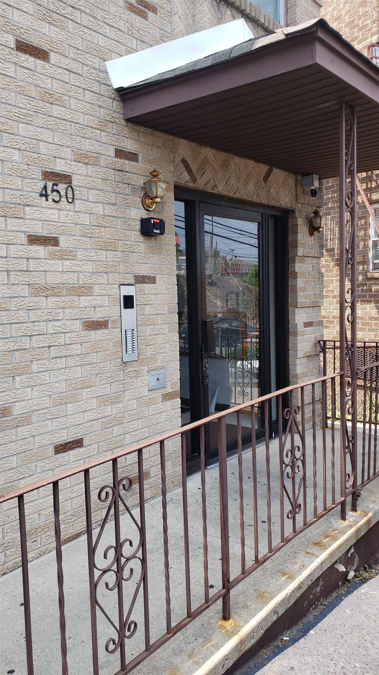 # 250012129 - For Rent in Fairview NJ