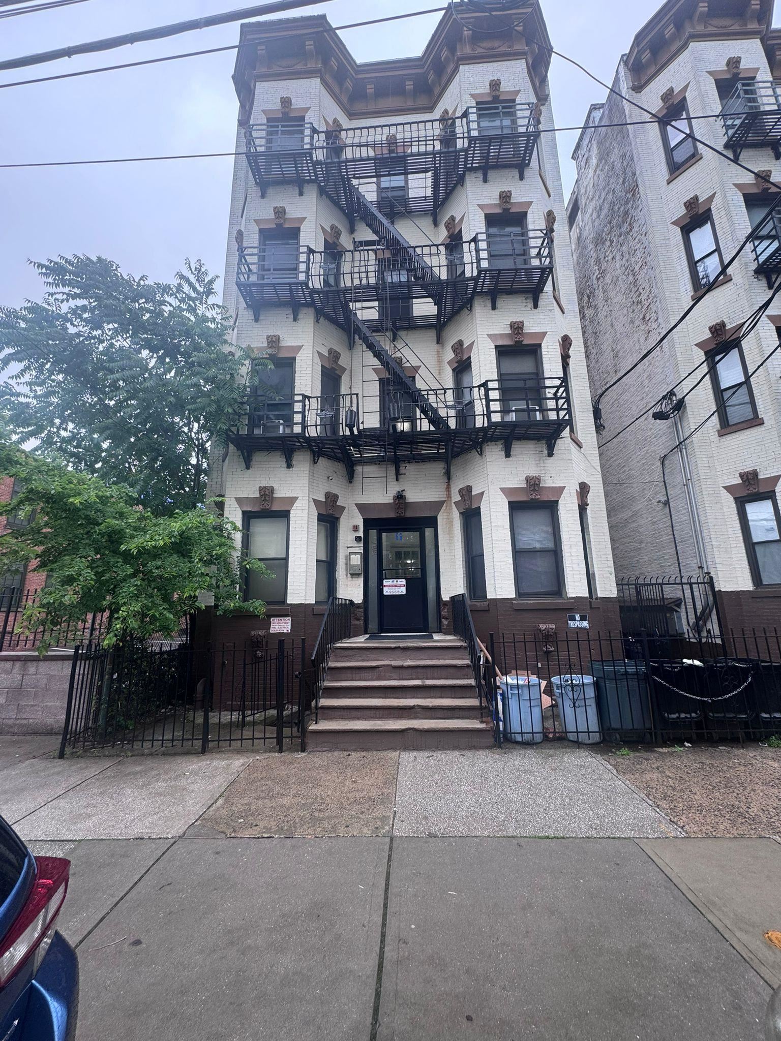 # 250012136 - For Rent in JERSEY CITY - Journal Square NJ