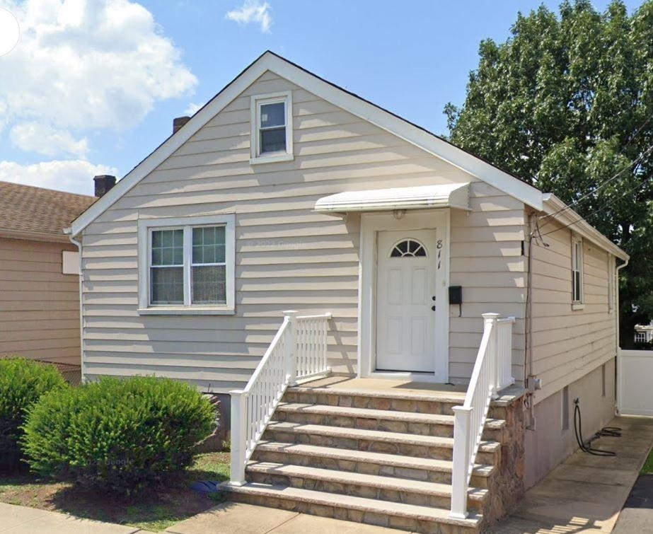 # 250012139 - For Rent in Secaucus NJ