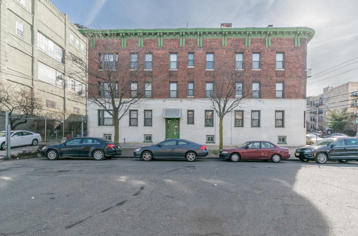 # 250012160 - For Rent in JERSEY CITY - Journal Square NJ