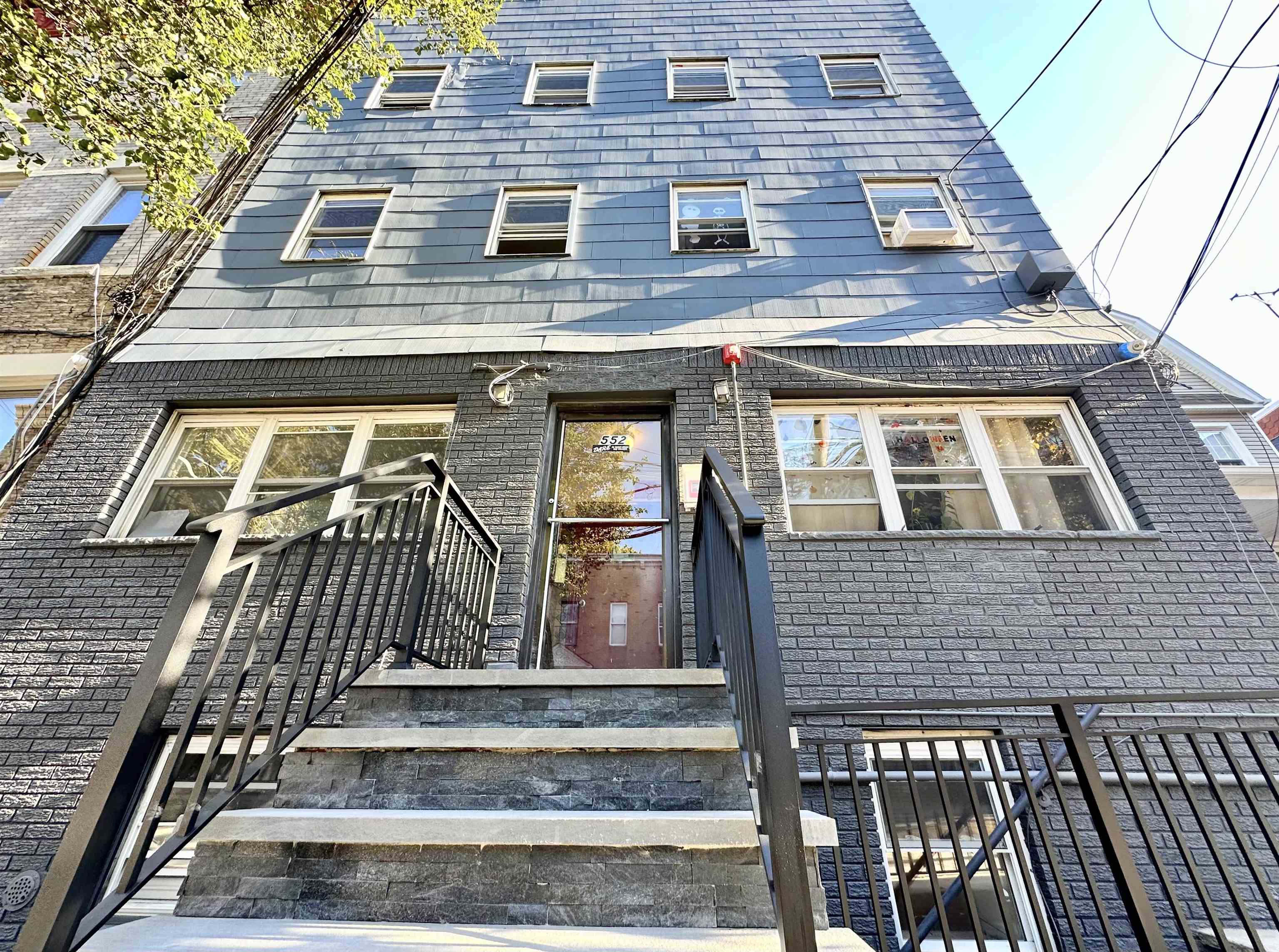 # 250012167 - For Rent in Union City NJ