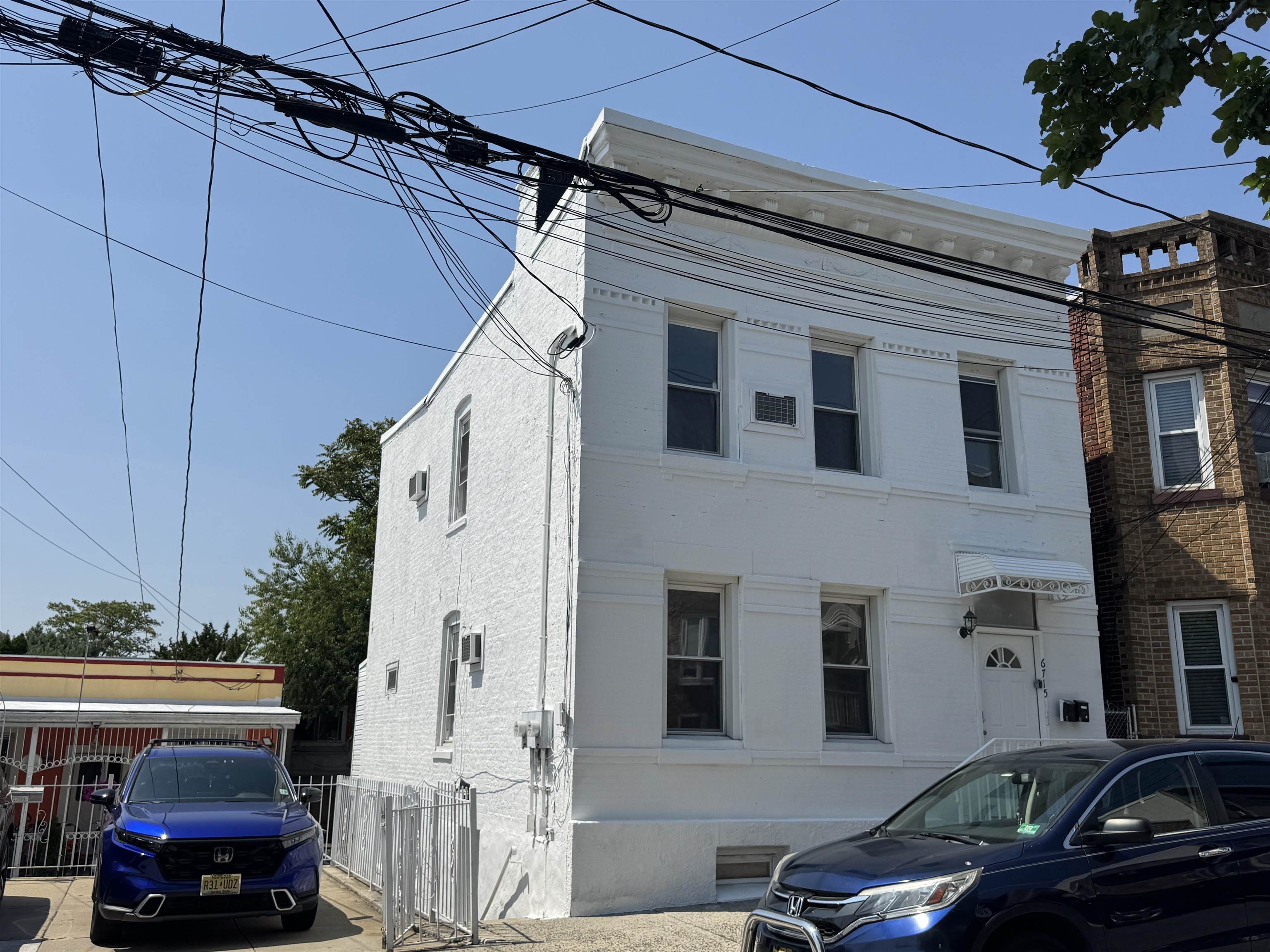 # 250012181 - For Rent in North Bergen NJ