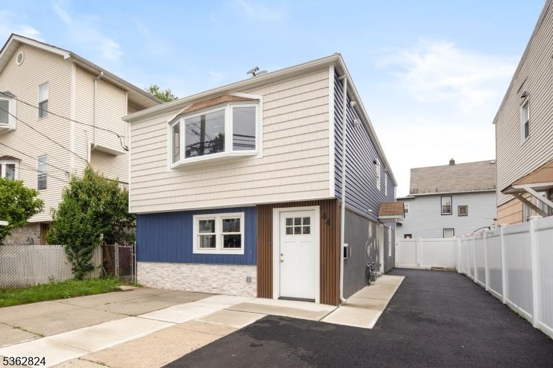 # 250012204 - For Rent in Passaic NJ