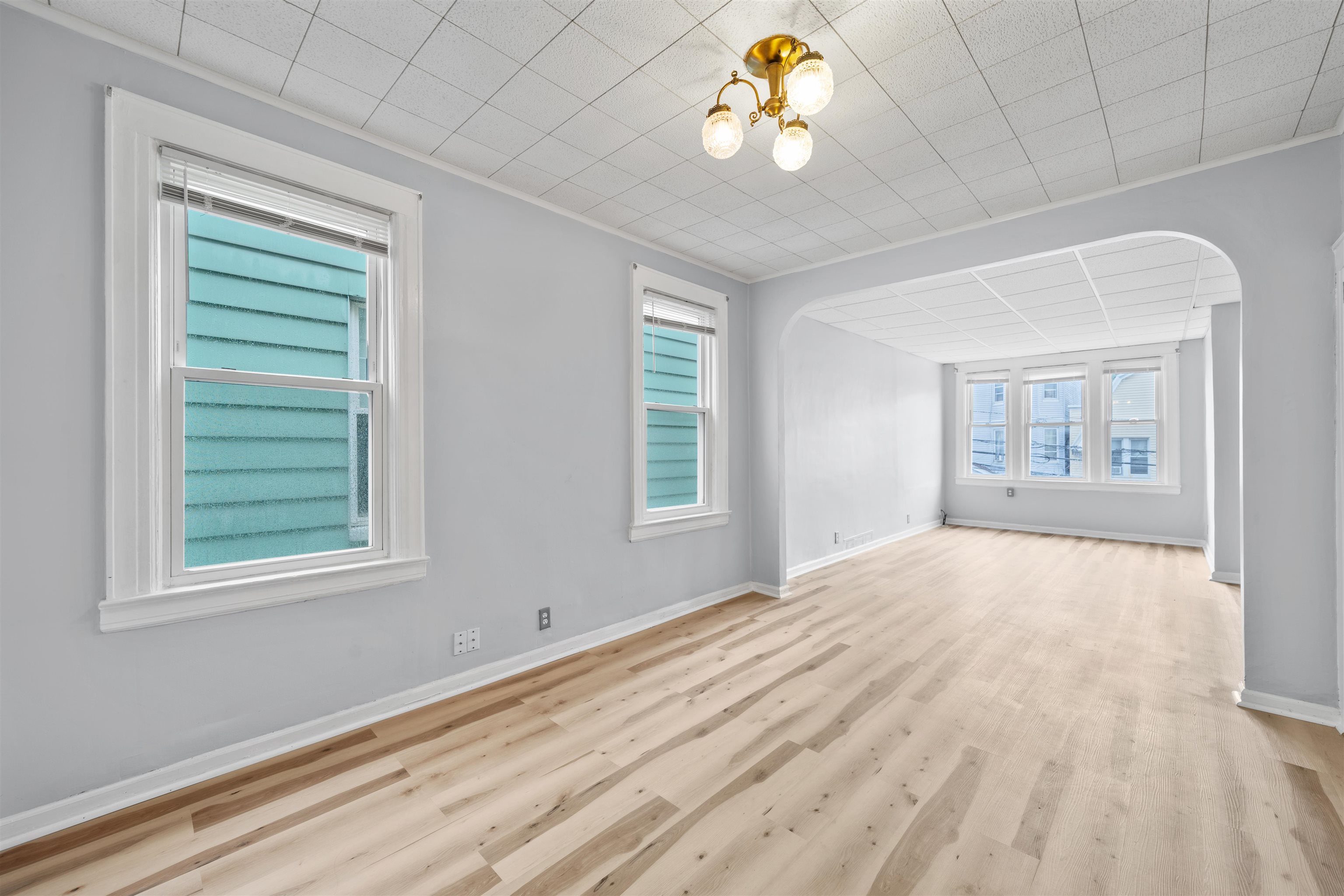 # 250012215 - For Rent in JERSEY CITY - West Bergen NJ
