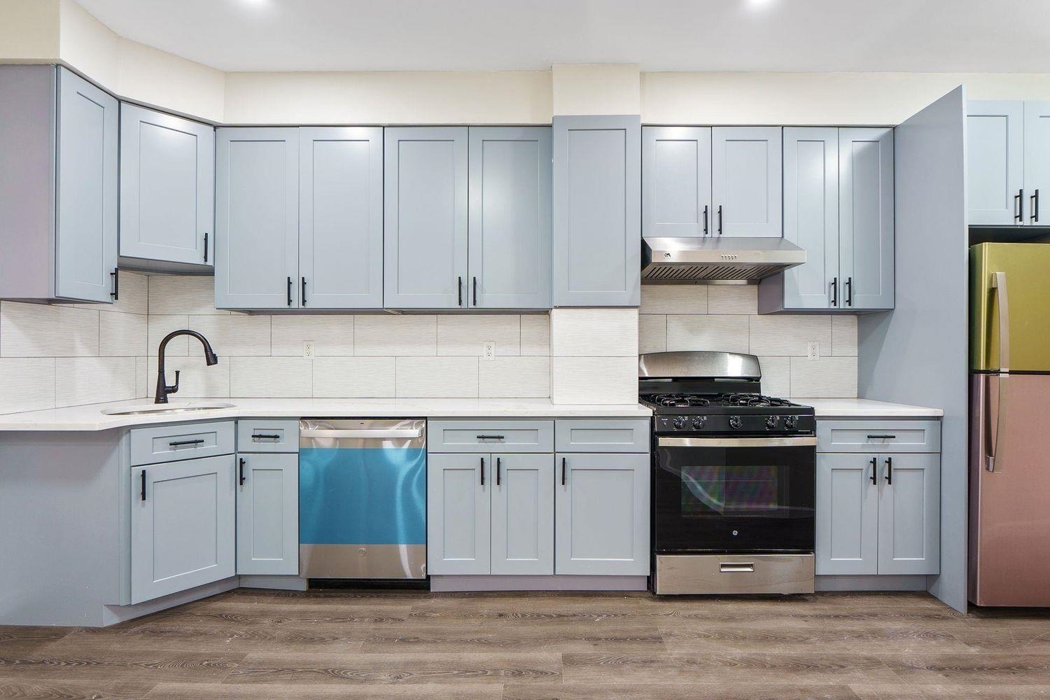 # 250012224 - For Rent in Bayonne NJ