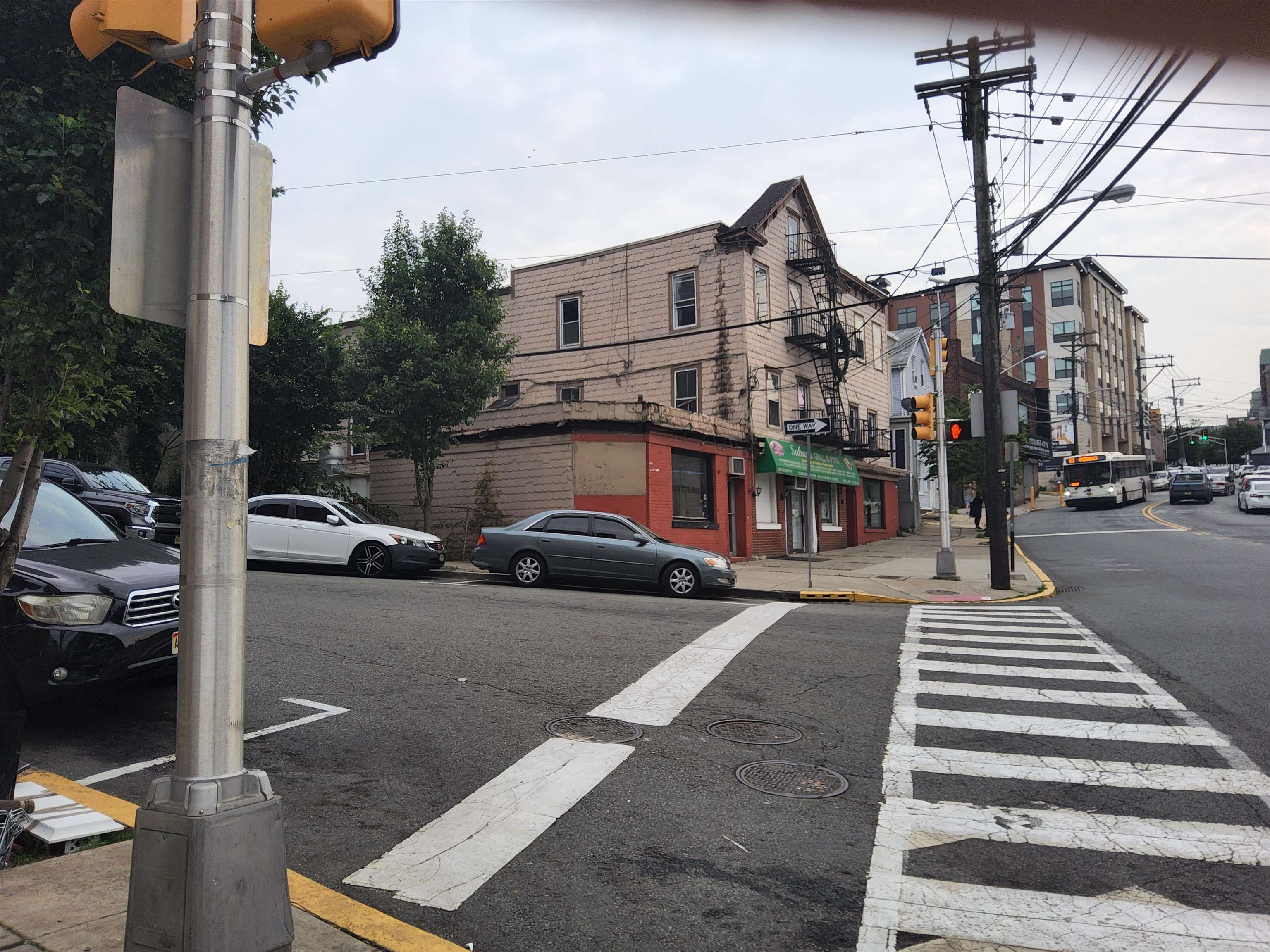 # 250012231 - For Rent in Union City NJ