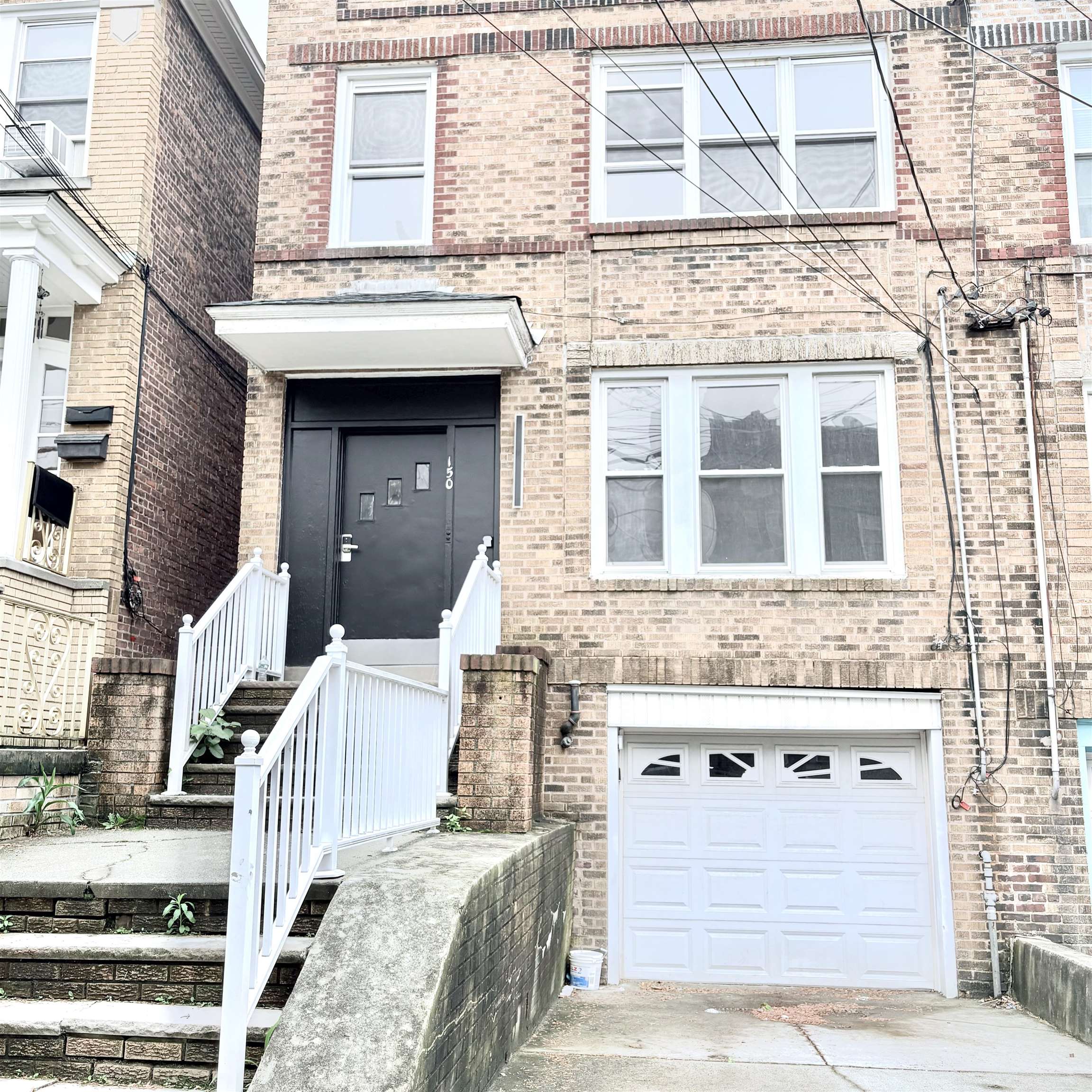 # 250012276 - For Rent in Bayonne NJ