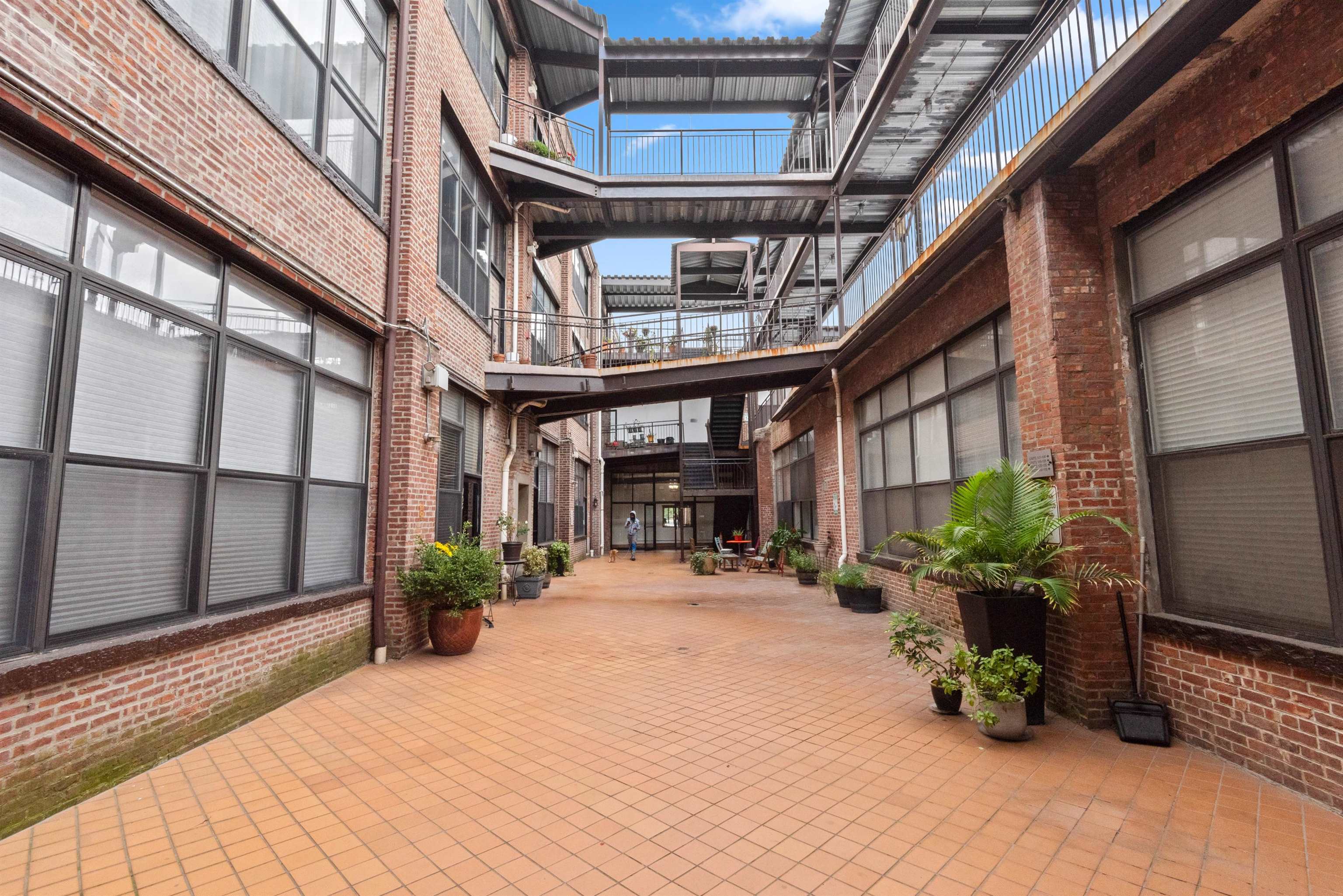 # 250012277 - For Rent in JERSEY CITY - Bergen-Lafayett NJ