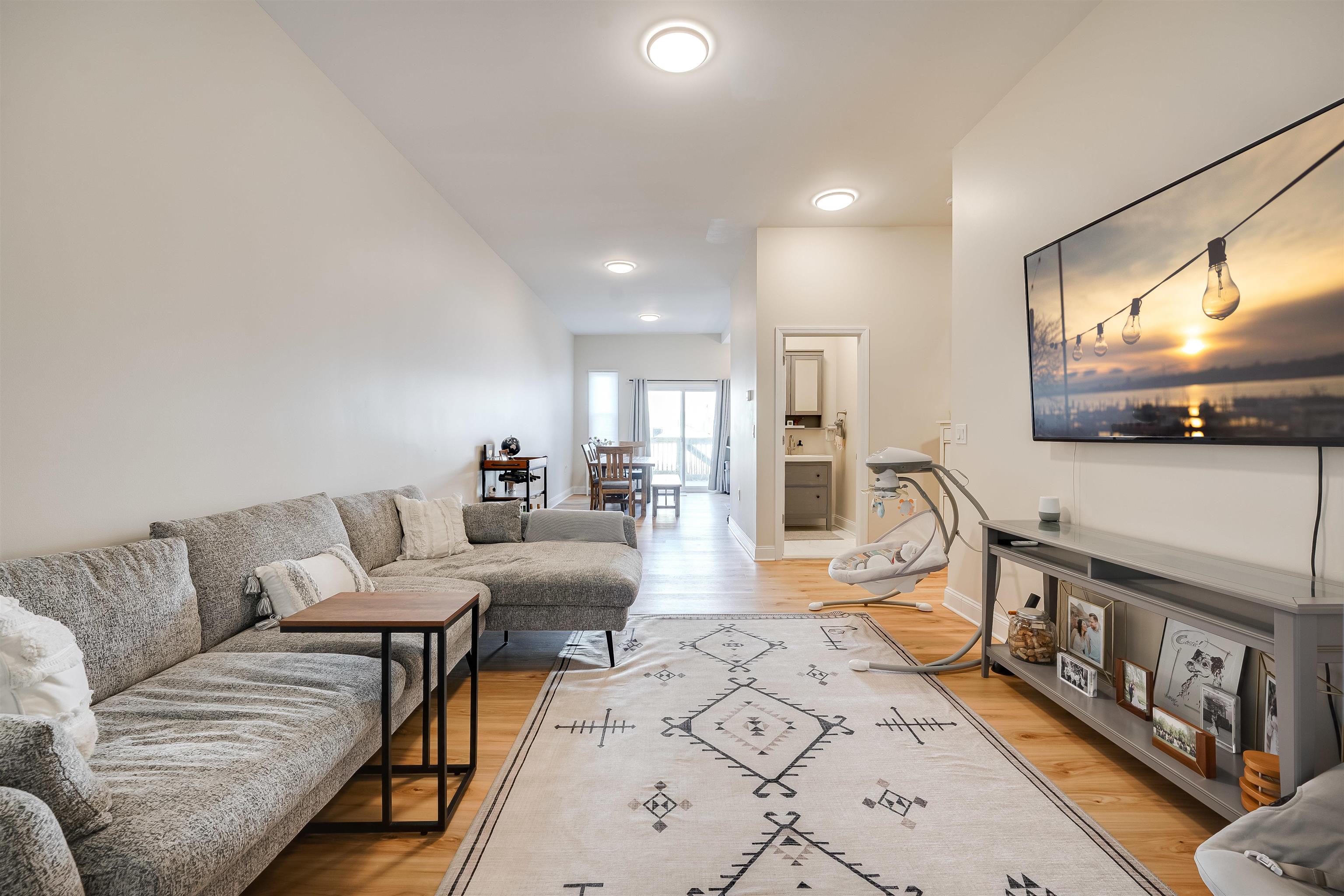 # 250012294 - For Rent in Union City NJ