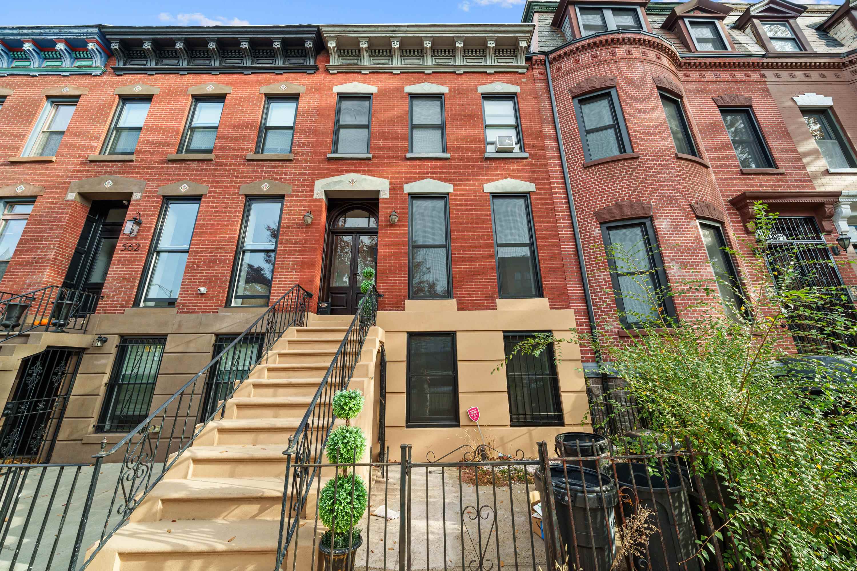 # 250012314 - For Rent in JERSEY CITY - Bergen-Lafayett NJ