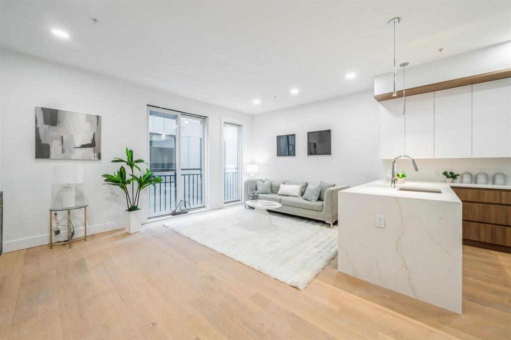 # 250012319 - For Rent in JERSEY CITY - Downtown NJ